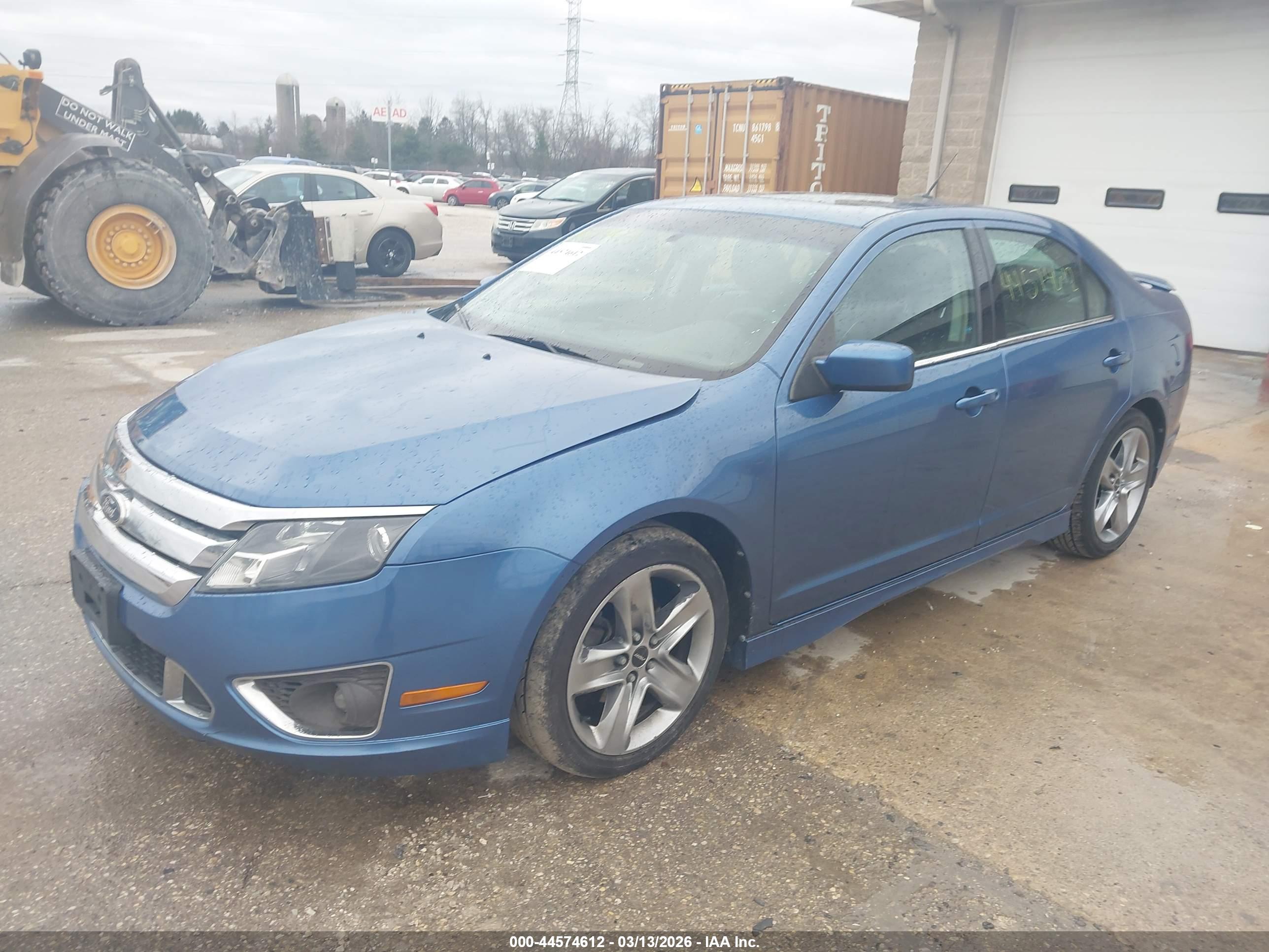 FORD FUSION image 2