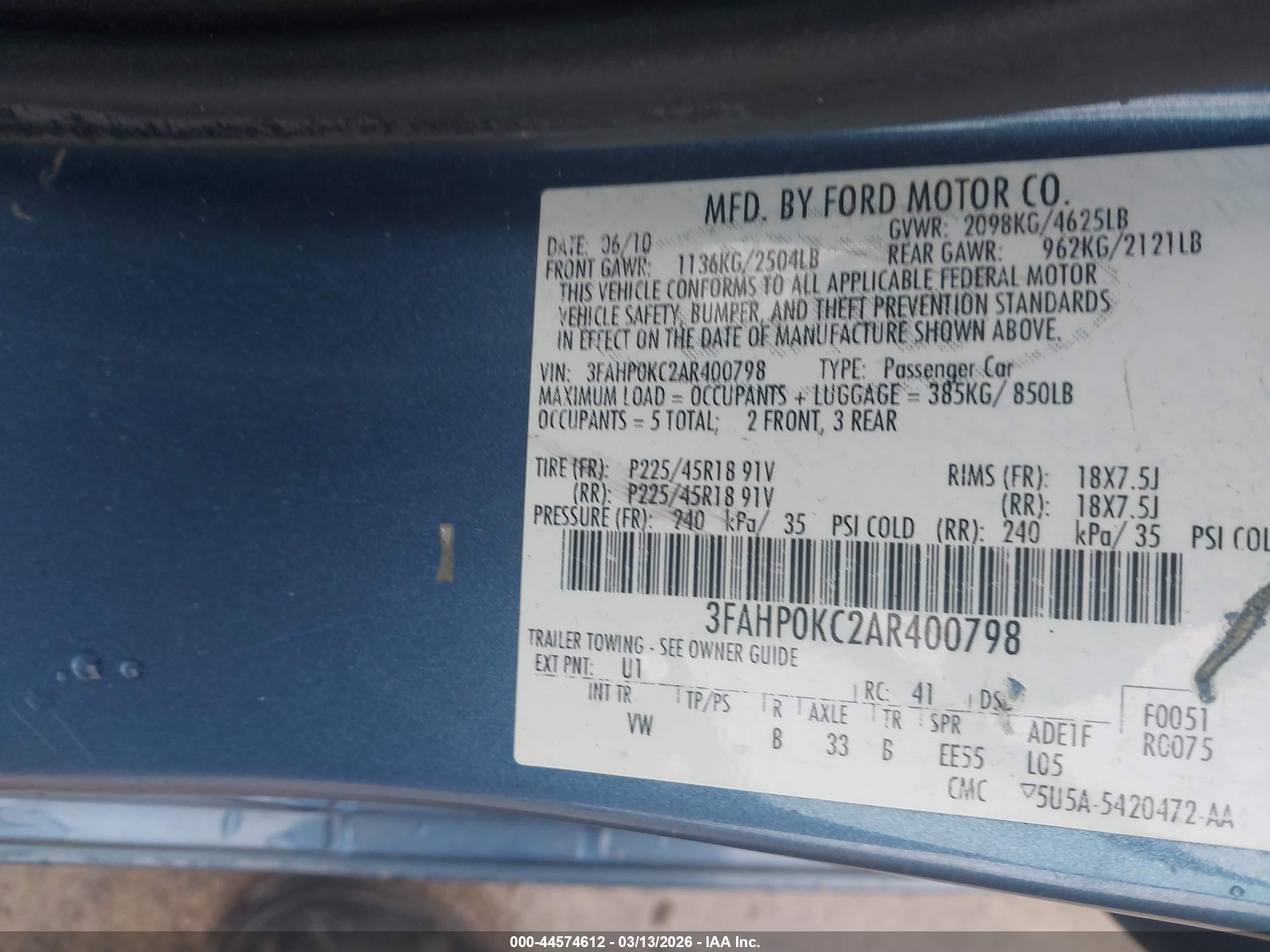 FORD FUSION image 9