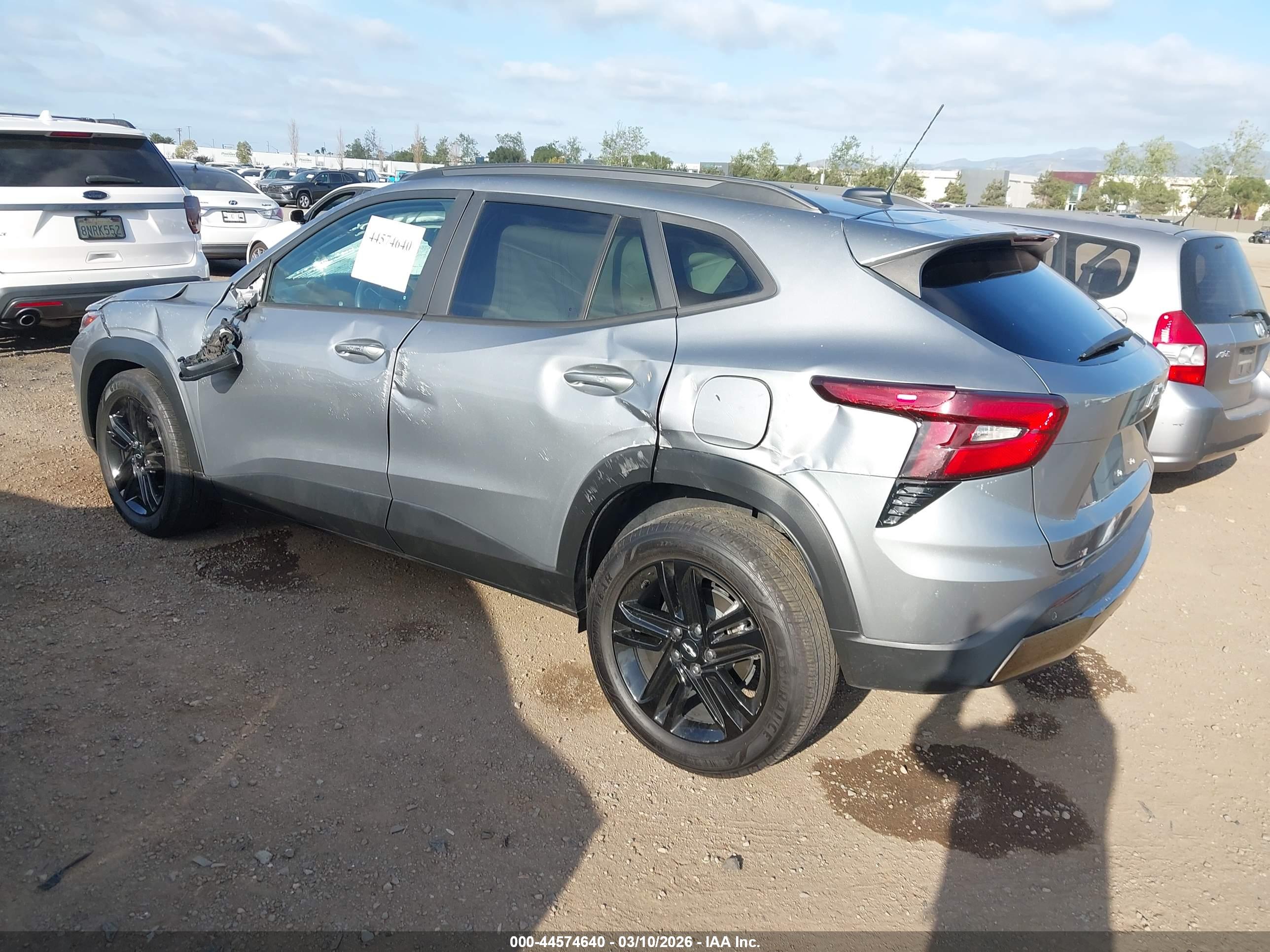 CHEVROLET TRAX image 3