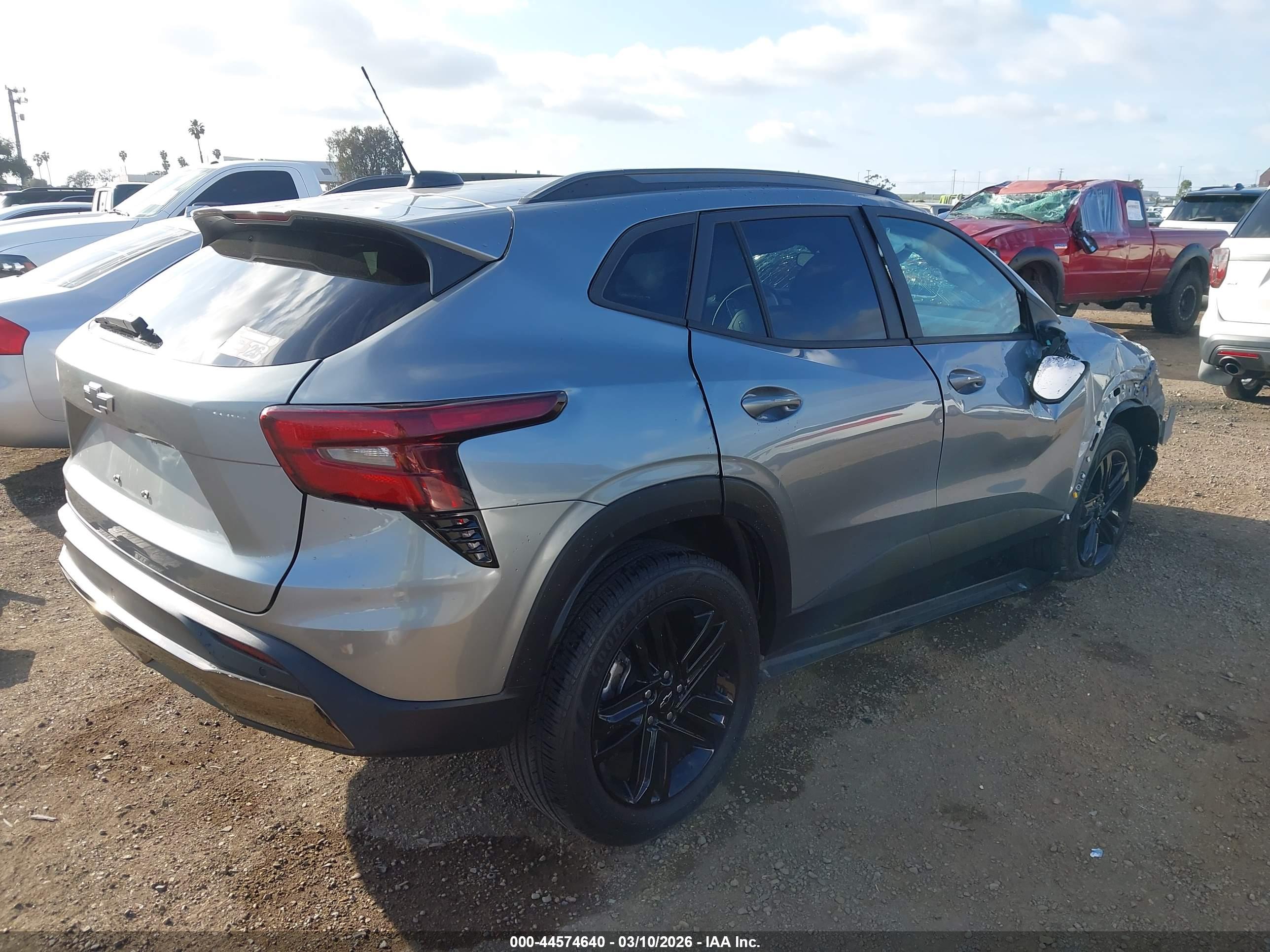 CHEVROLET TRAX image 4