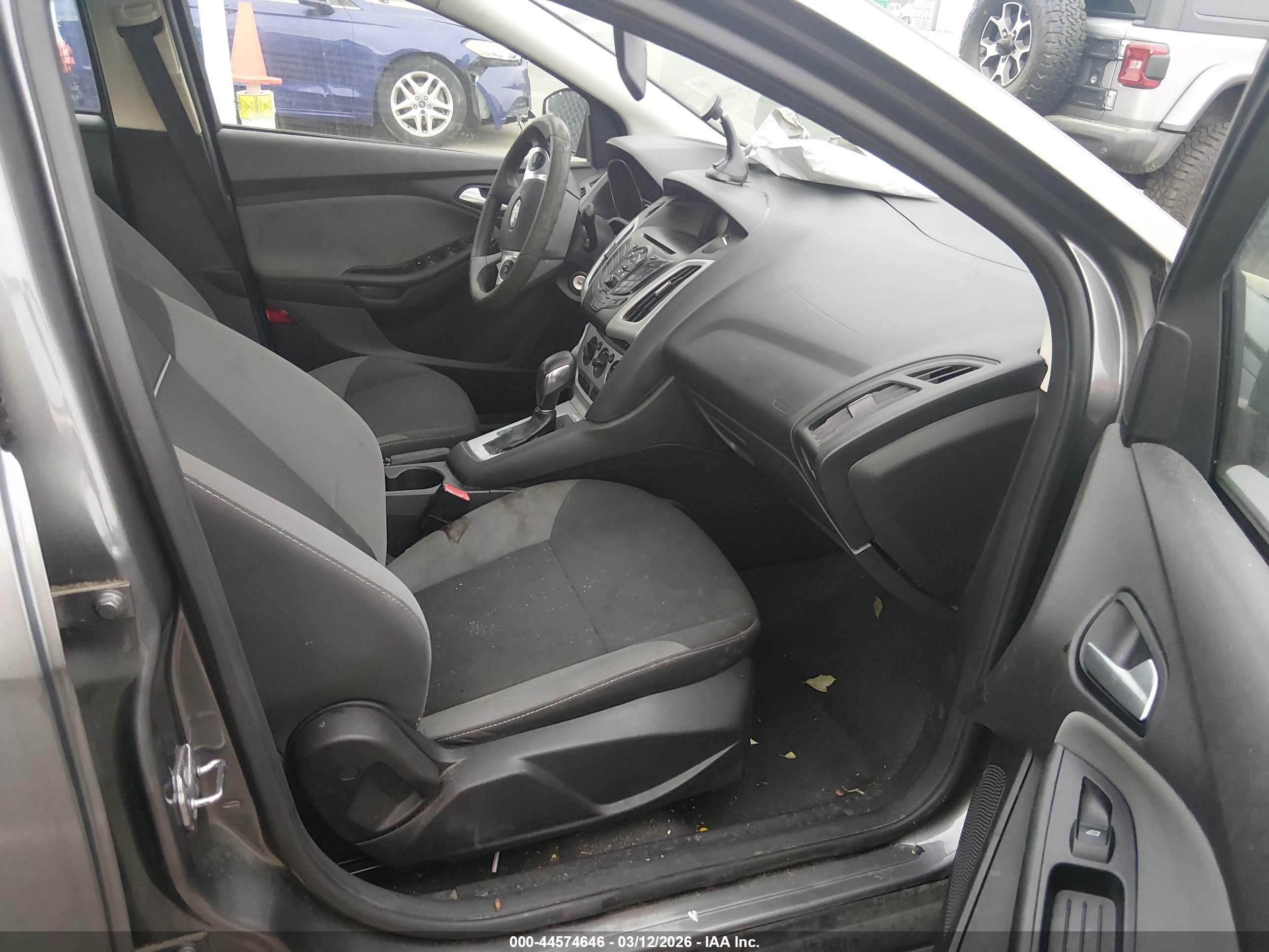 FORD FOCUS image 5