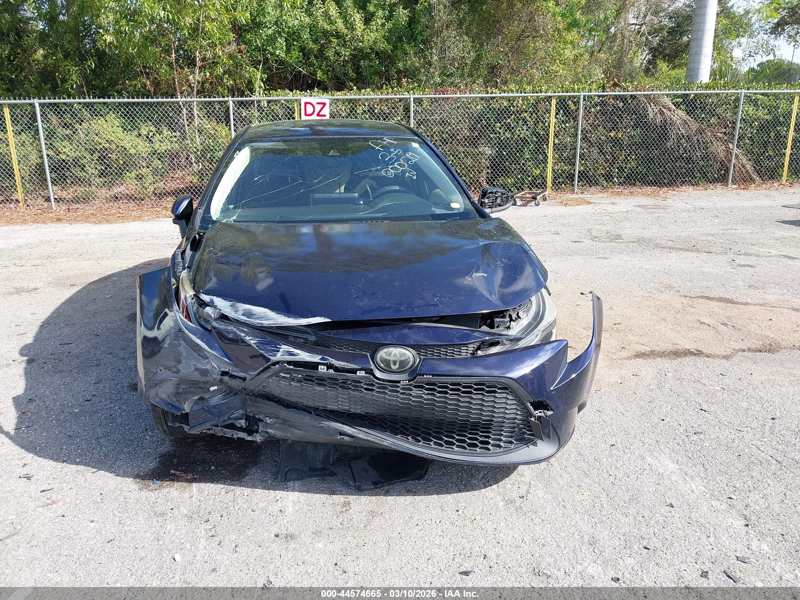 TOYOTA COROLLA image 6