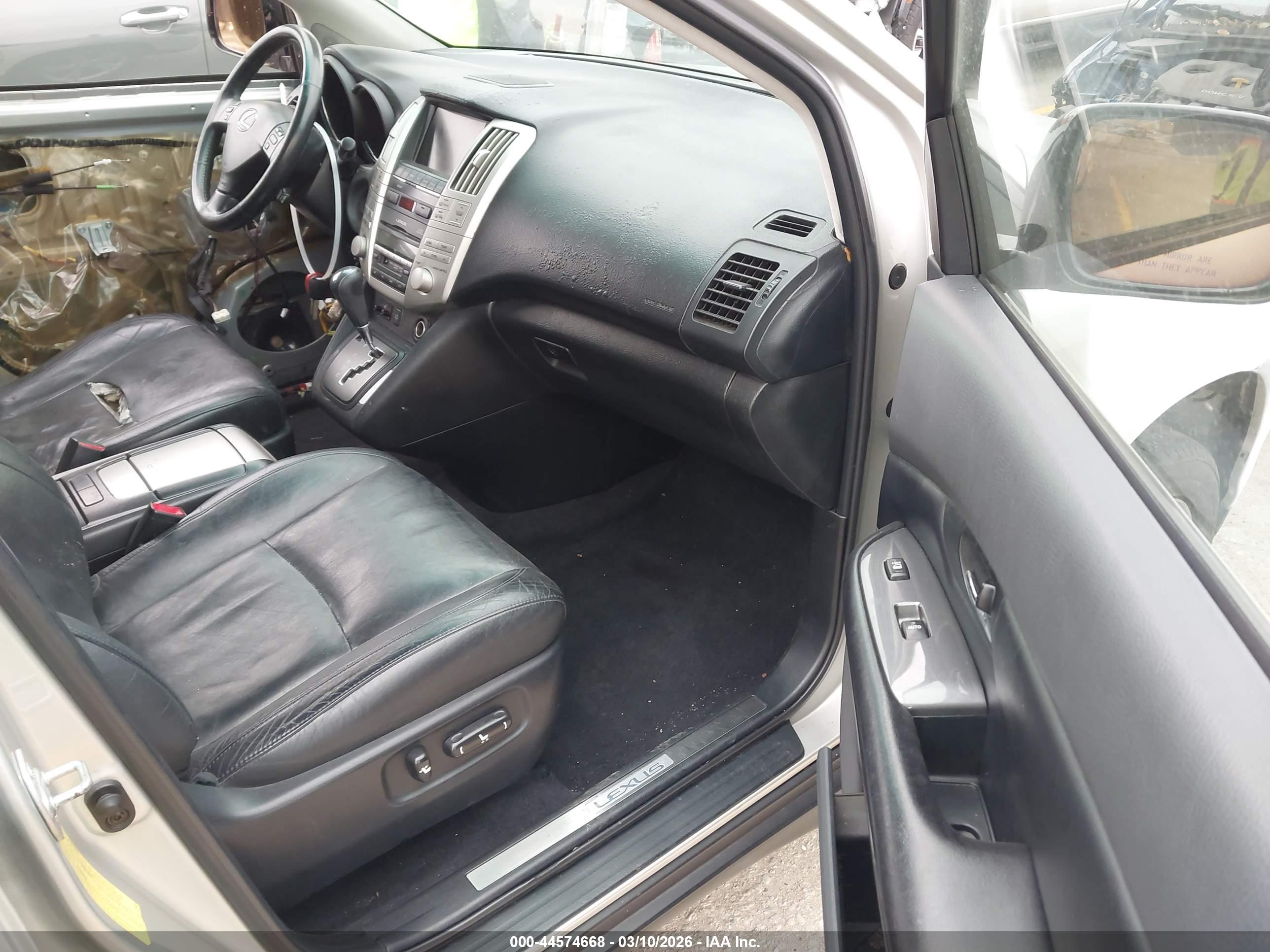 LEXUS RX image 5