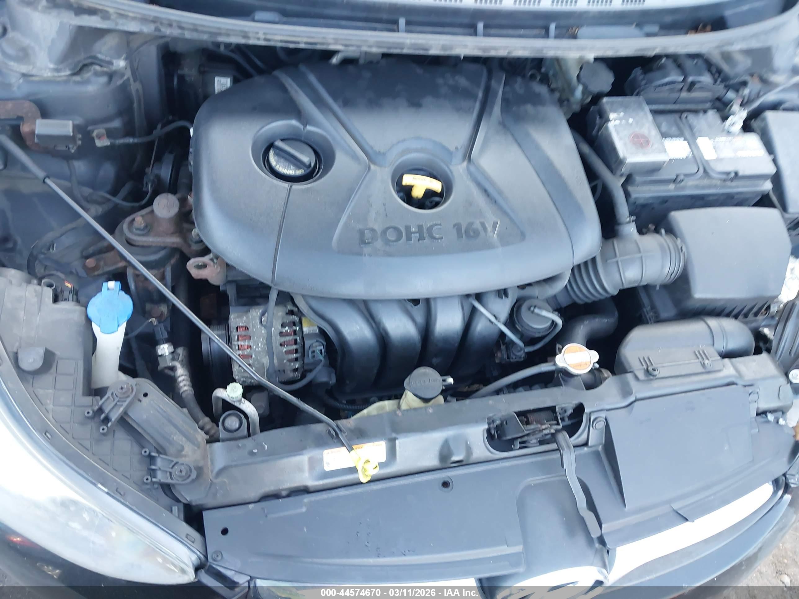 HYUNDAI ELANTRA image 10
