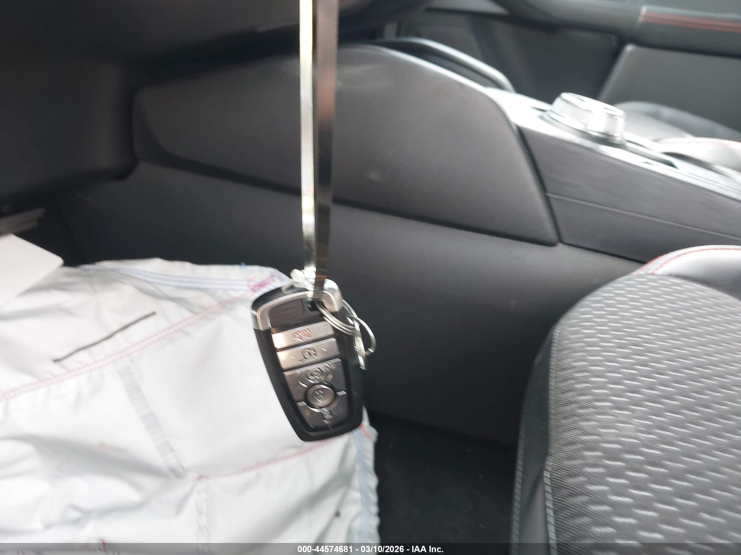 FORD ESCAPE image 11