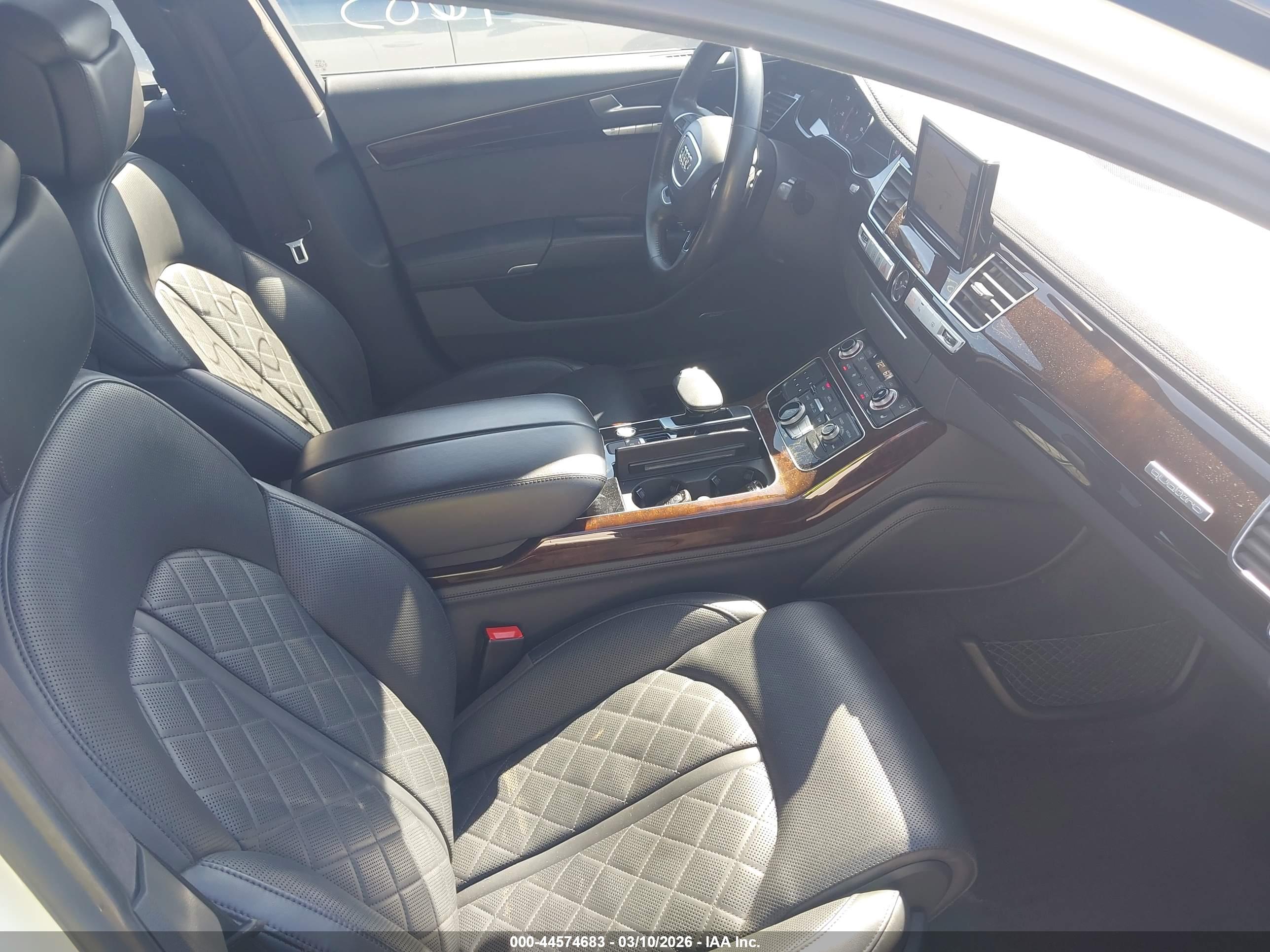 AUDI A8 image 5