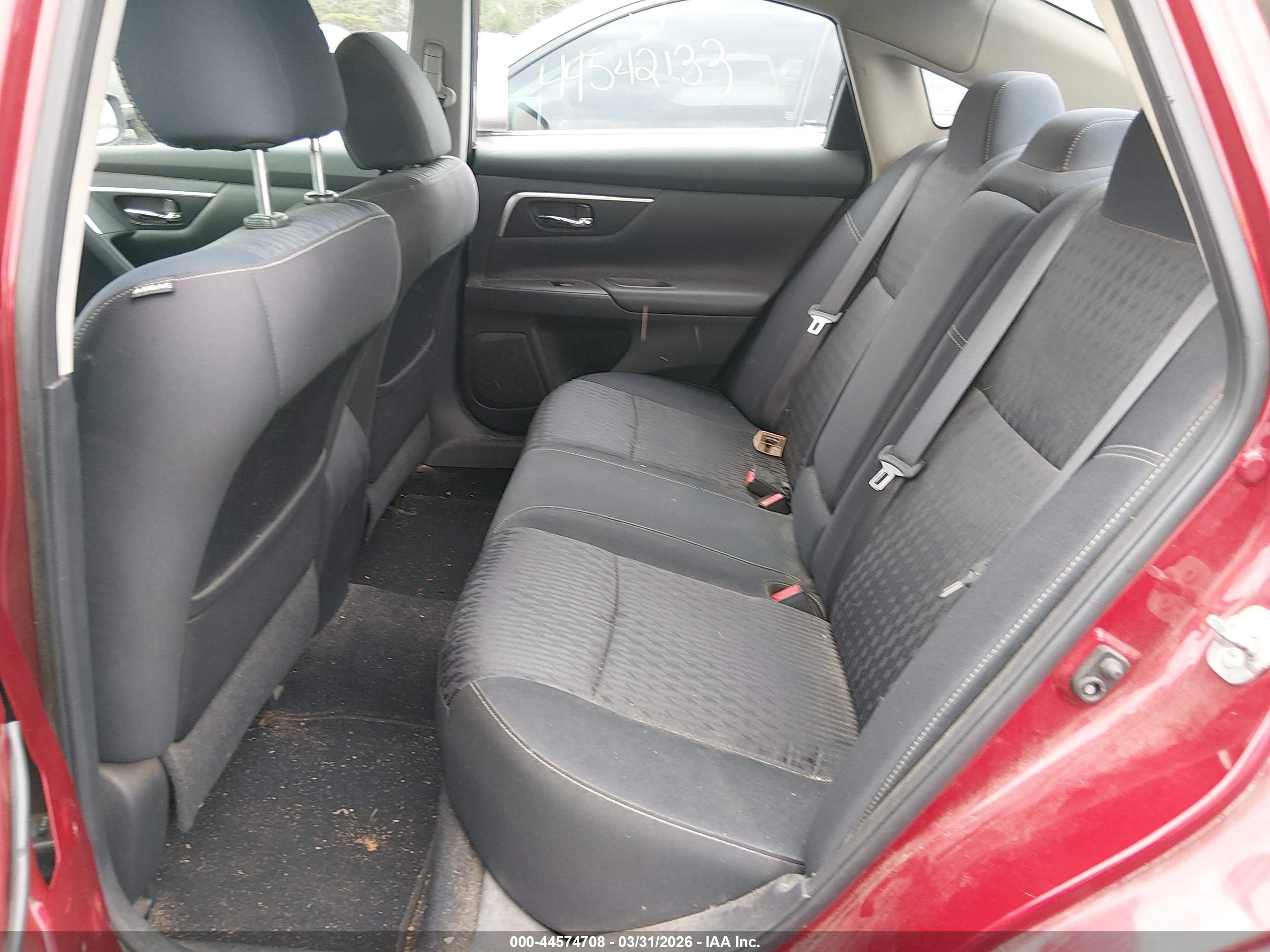 NISSAN ALTIMA image 8