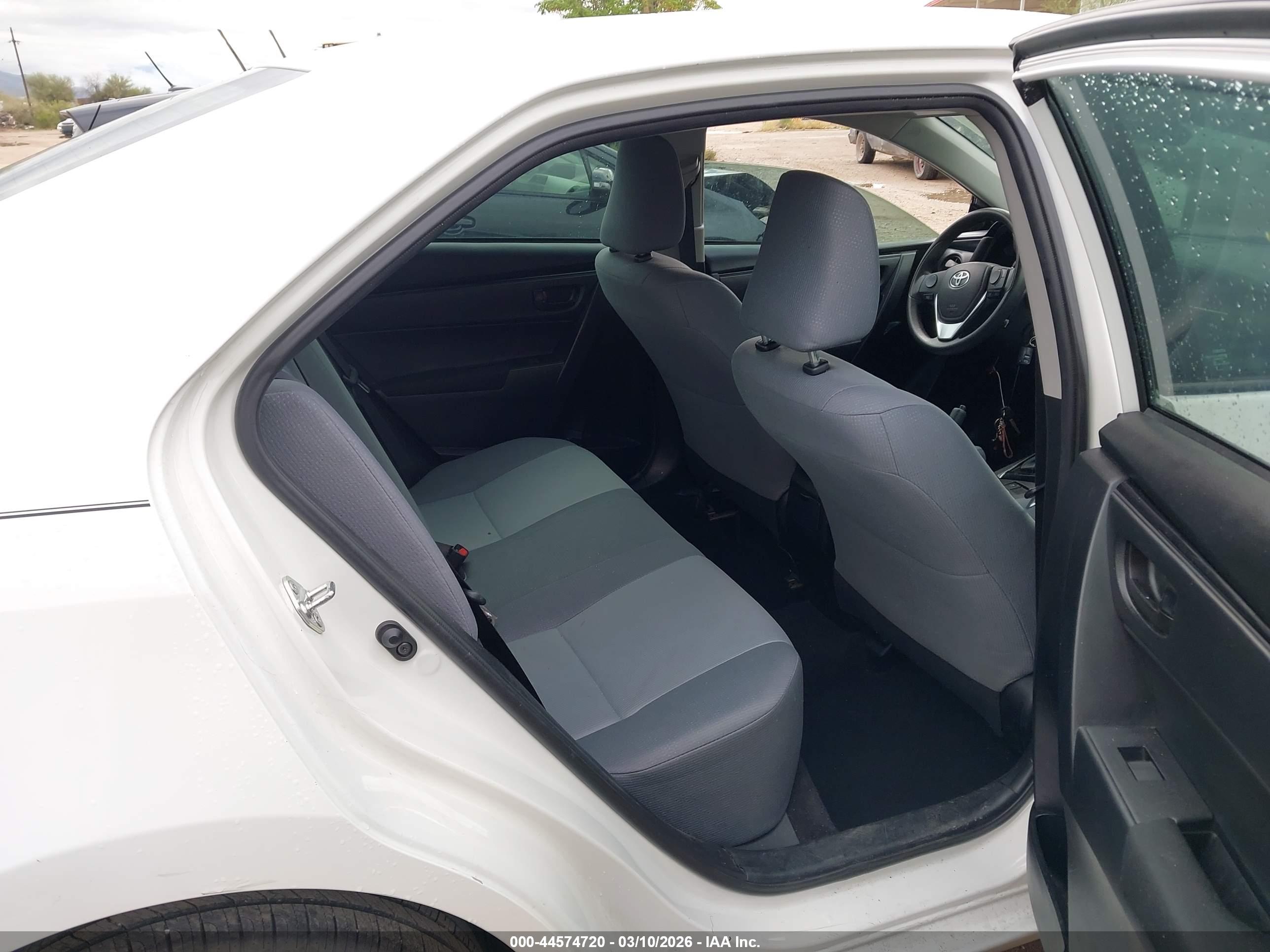 TOYOTA COROLLA image 8