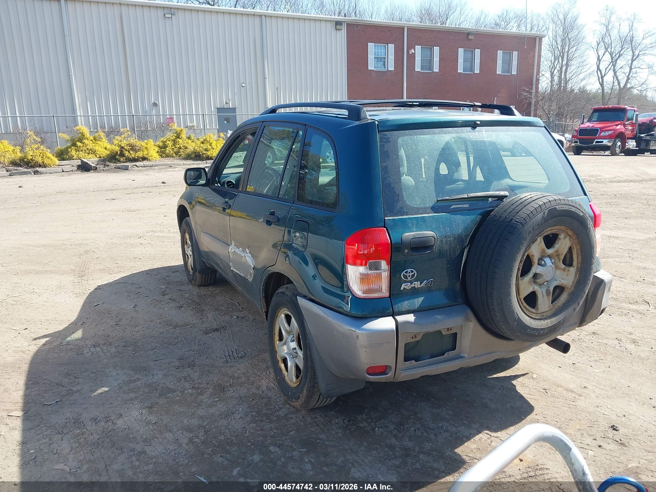 TOYOTA RAV4 image 3