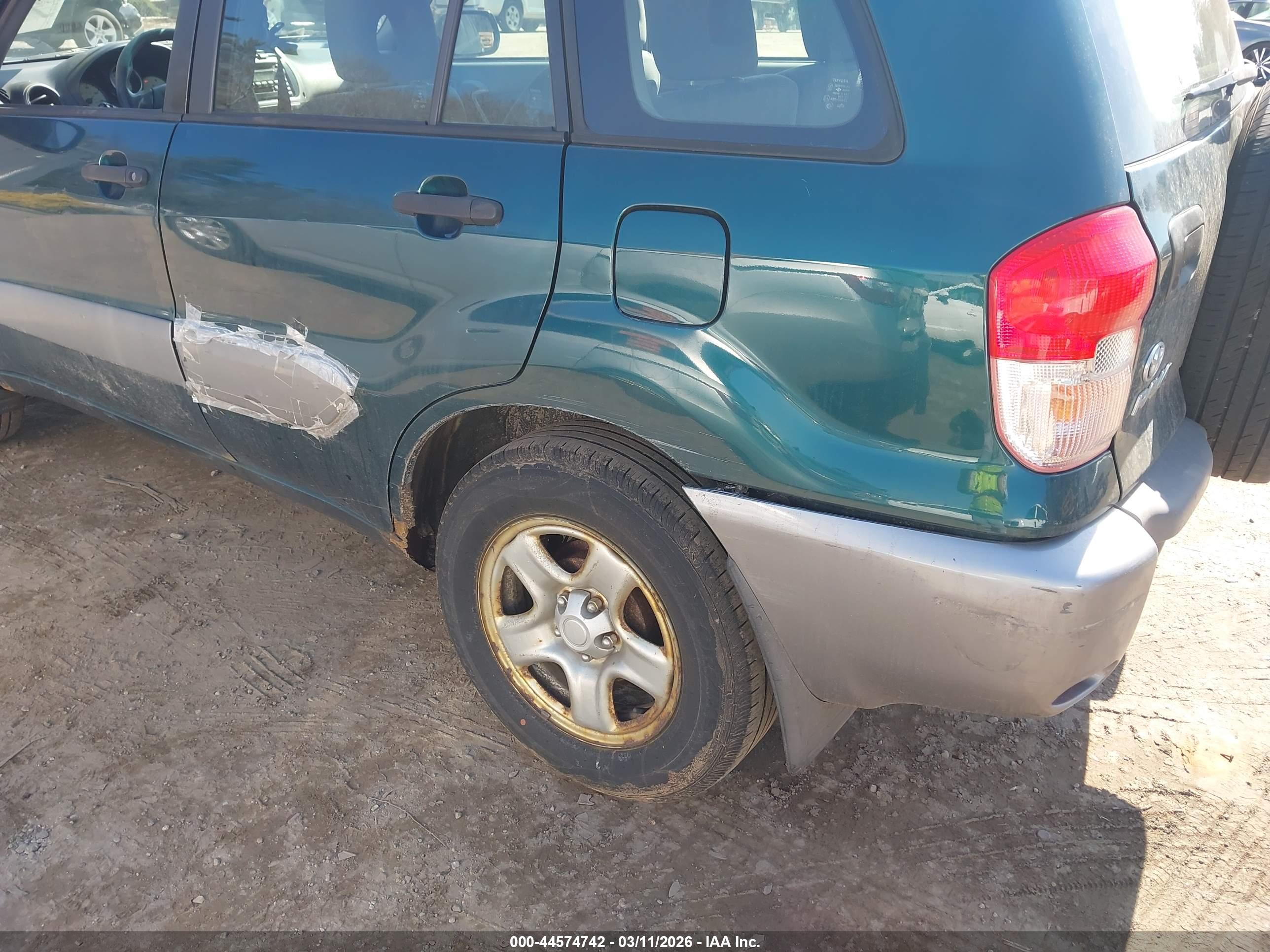 TOYOTA RAV4 image 6