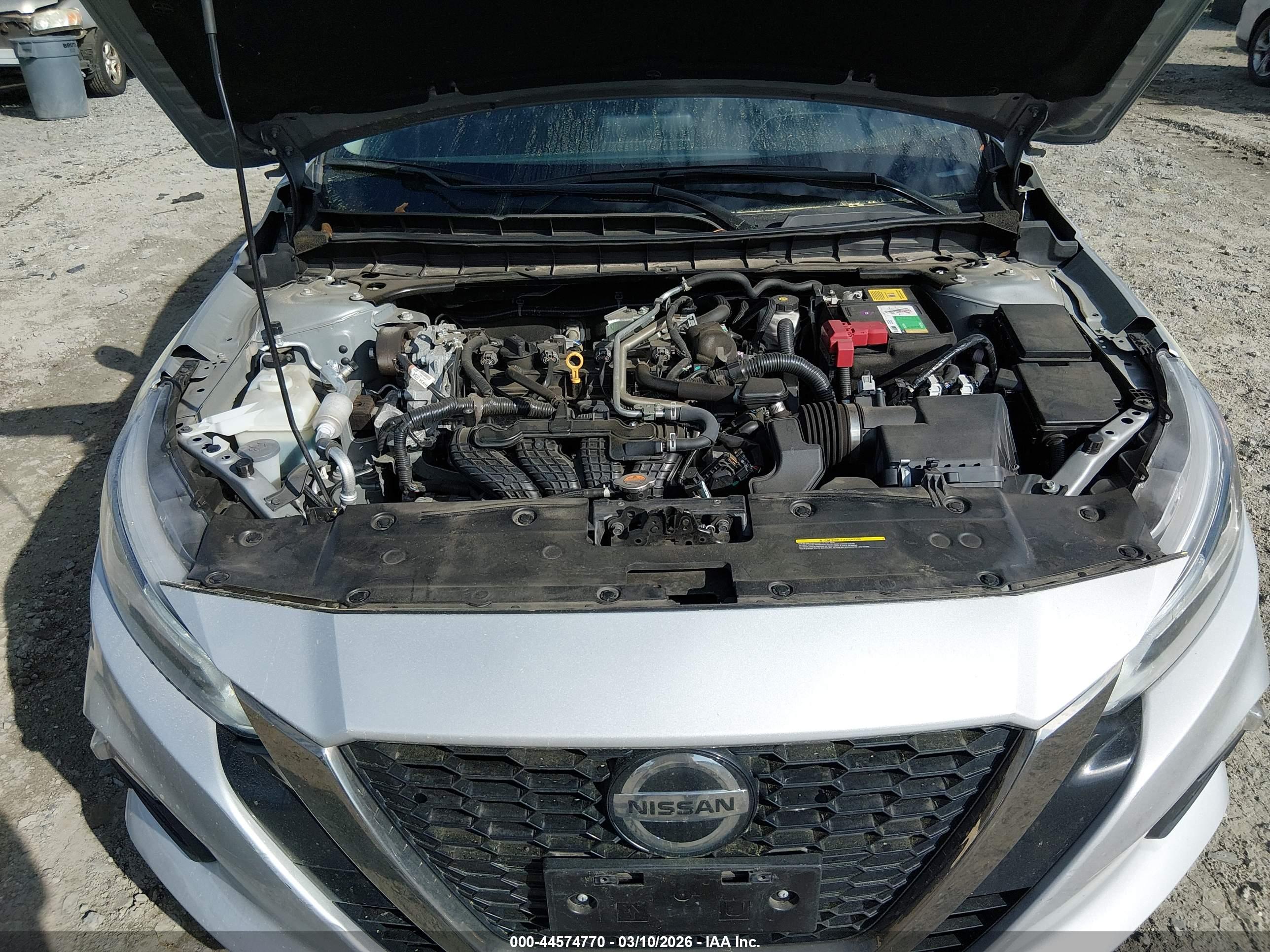 NISSAN ALTIMA image 10