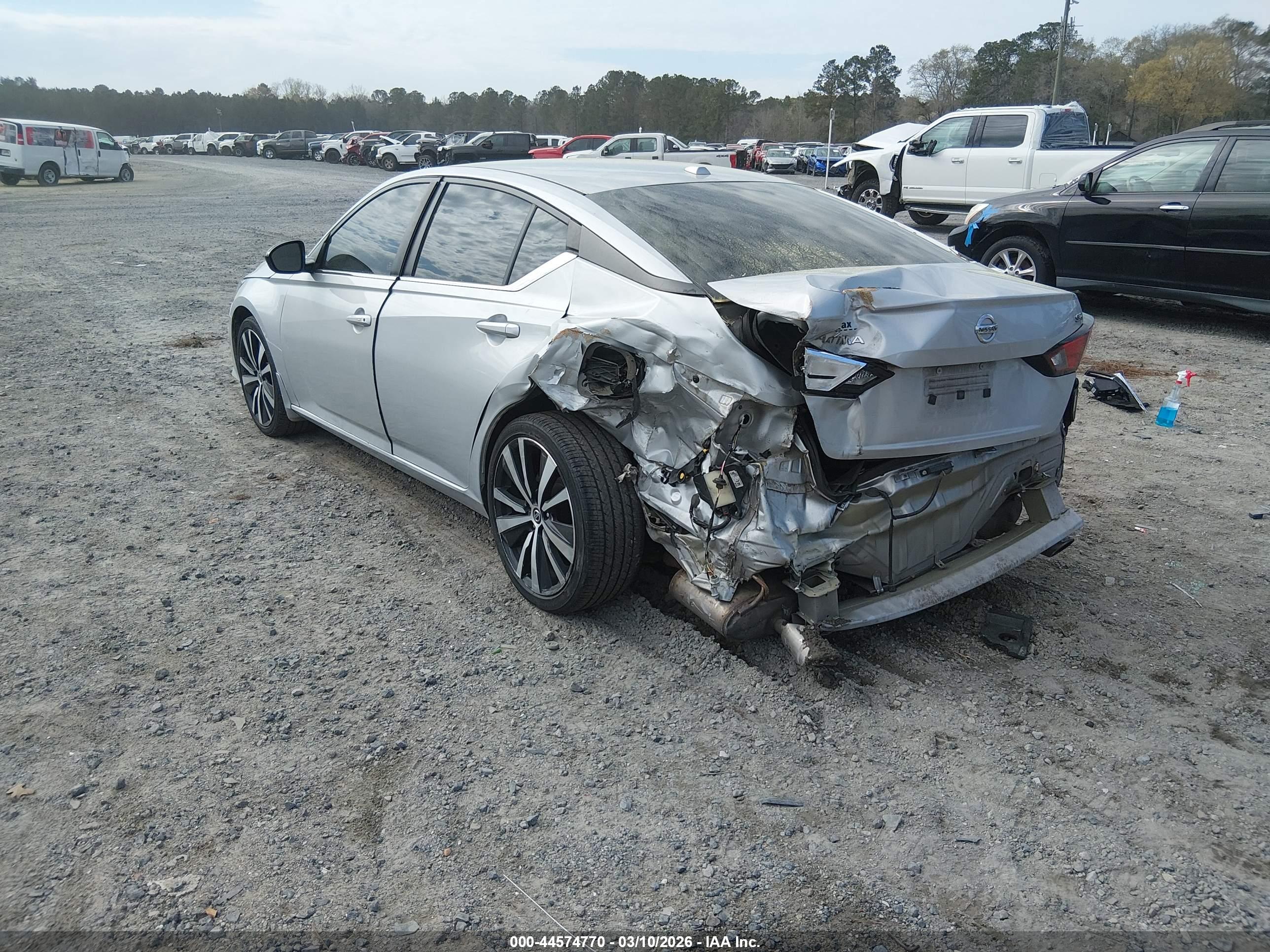 NISSAN ALTIMA image 3