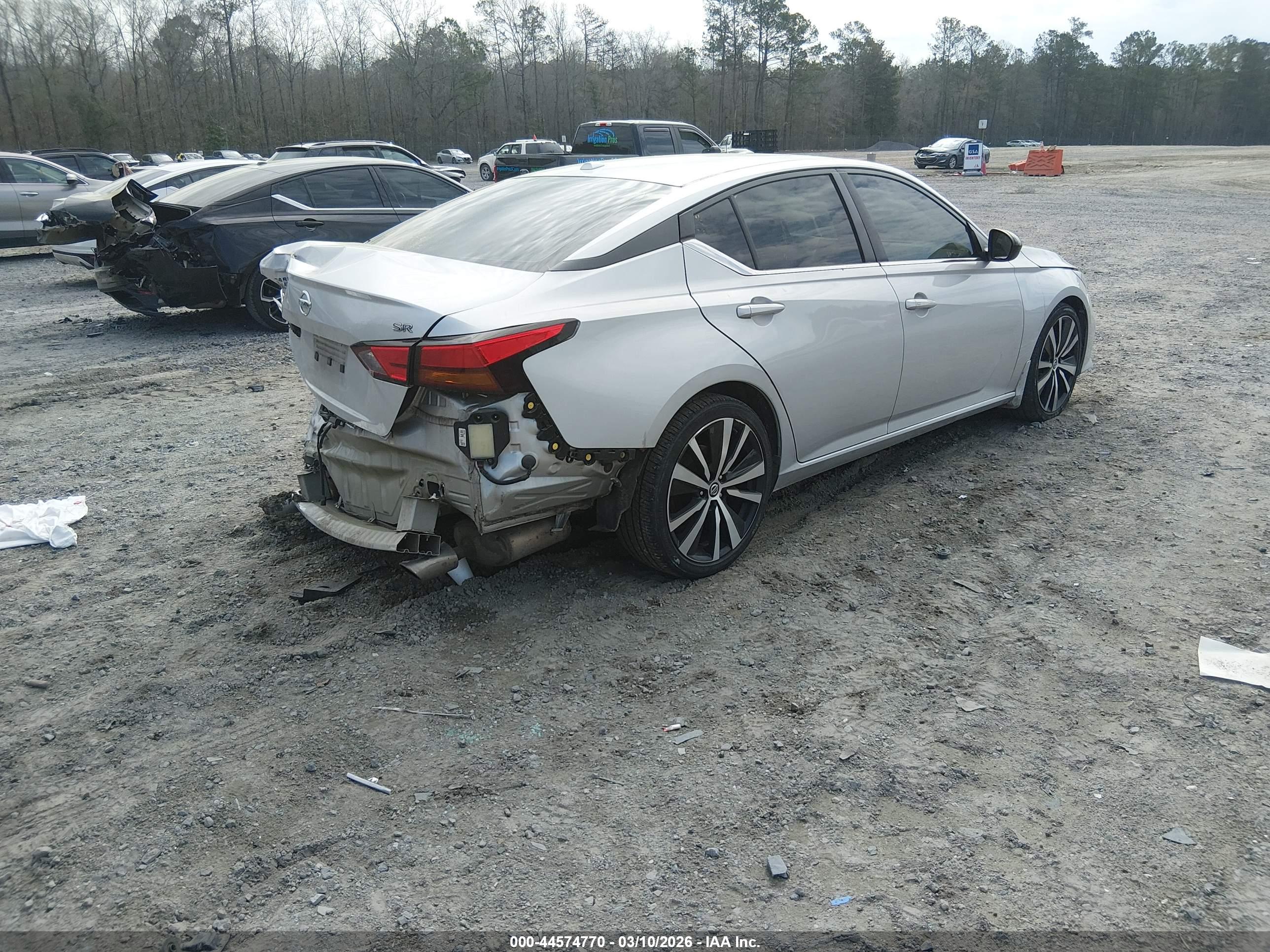 NISSAN ALTIMA image 4