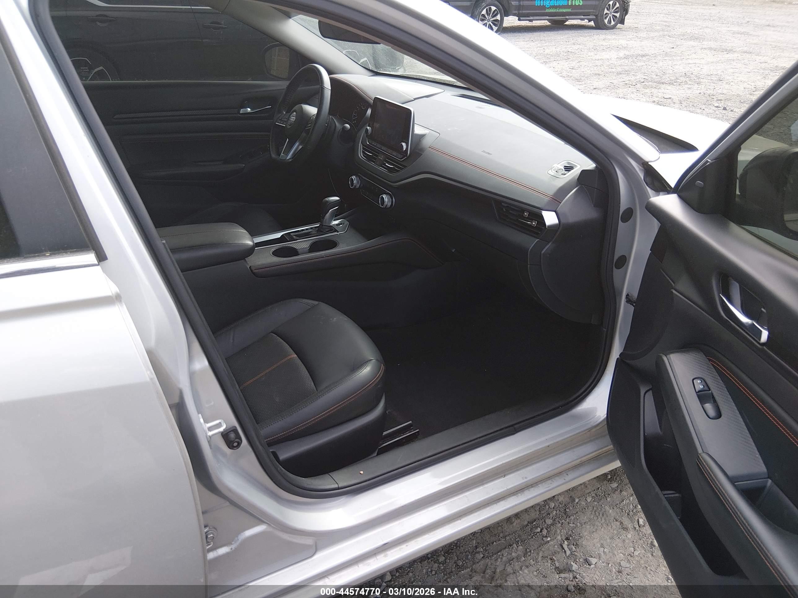 NISSAN ALTIMA image 5