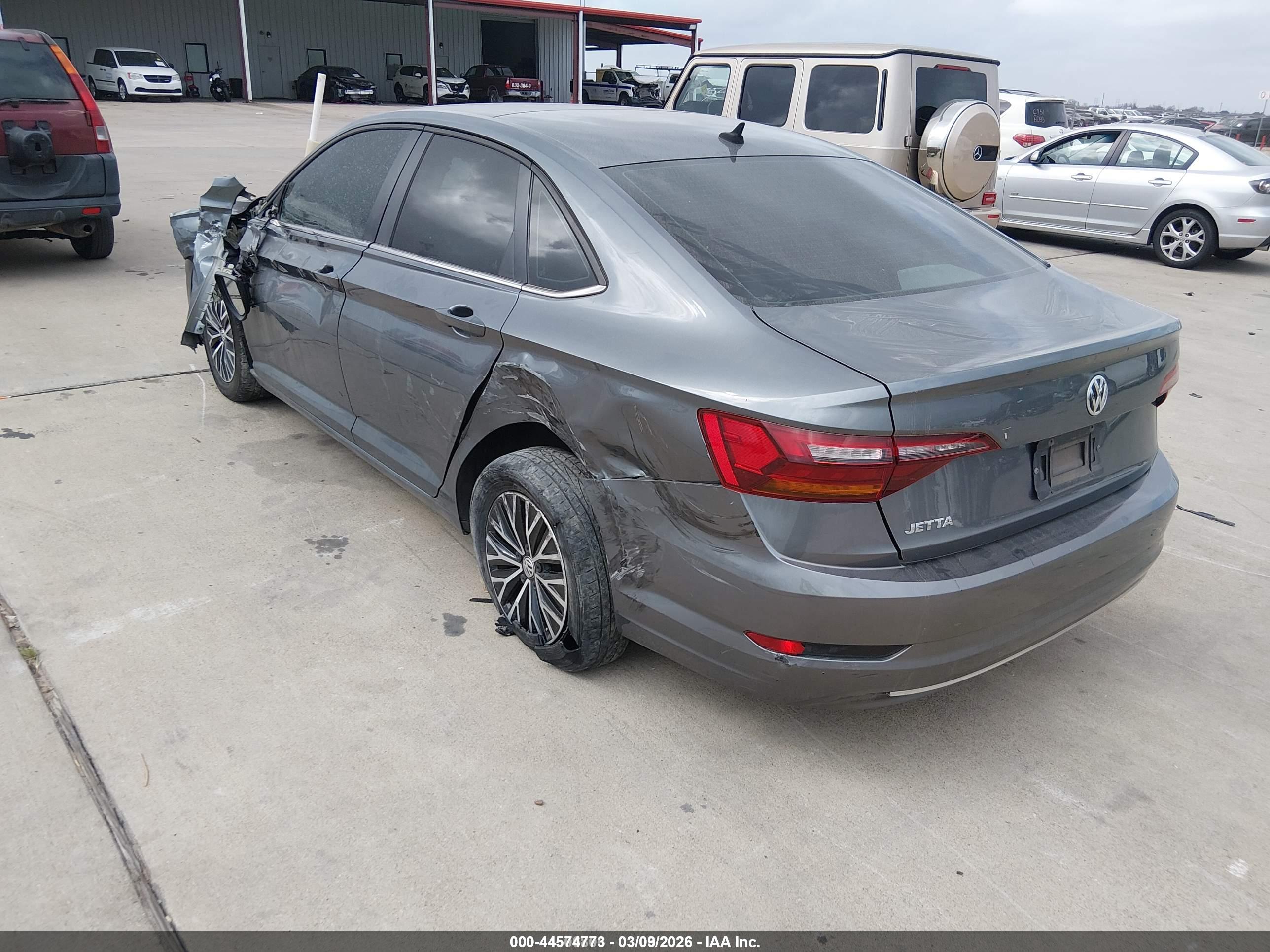 VOLKSWAGEN JETTA image 3