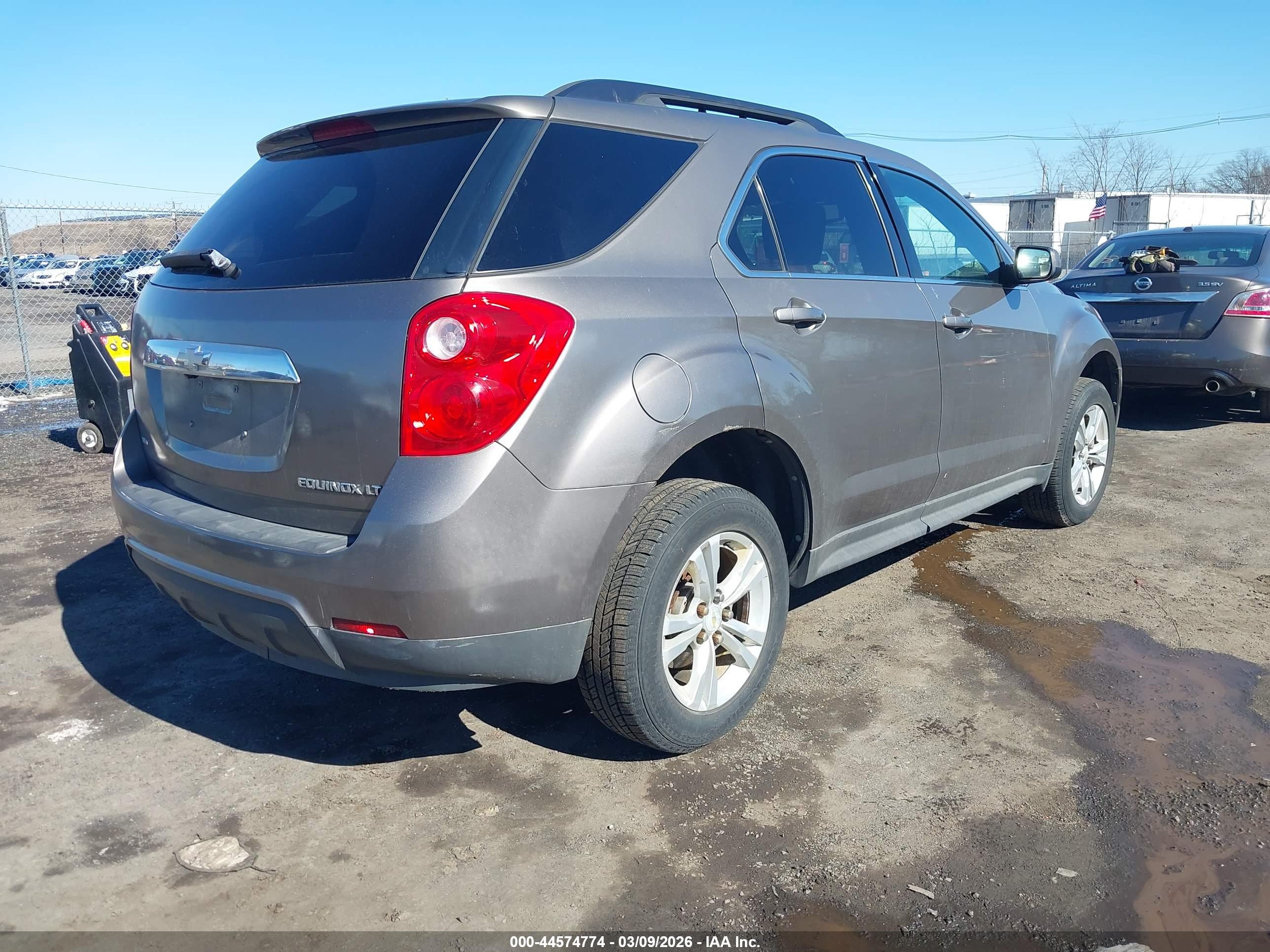 CHEVROLET EQUINOX image 4