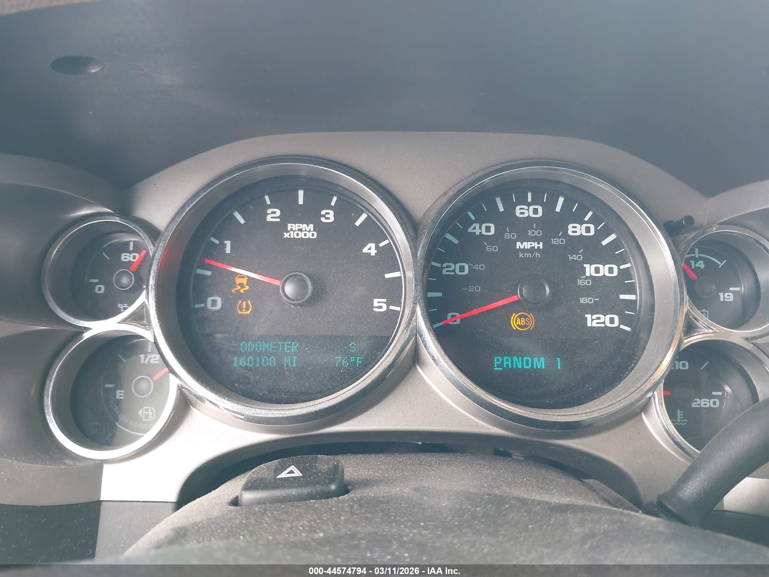 CHEVROLET SILVERADO image 7