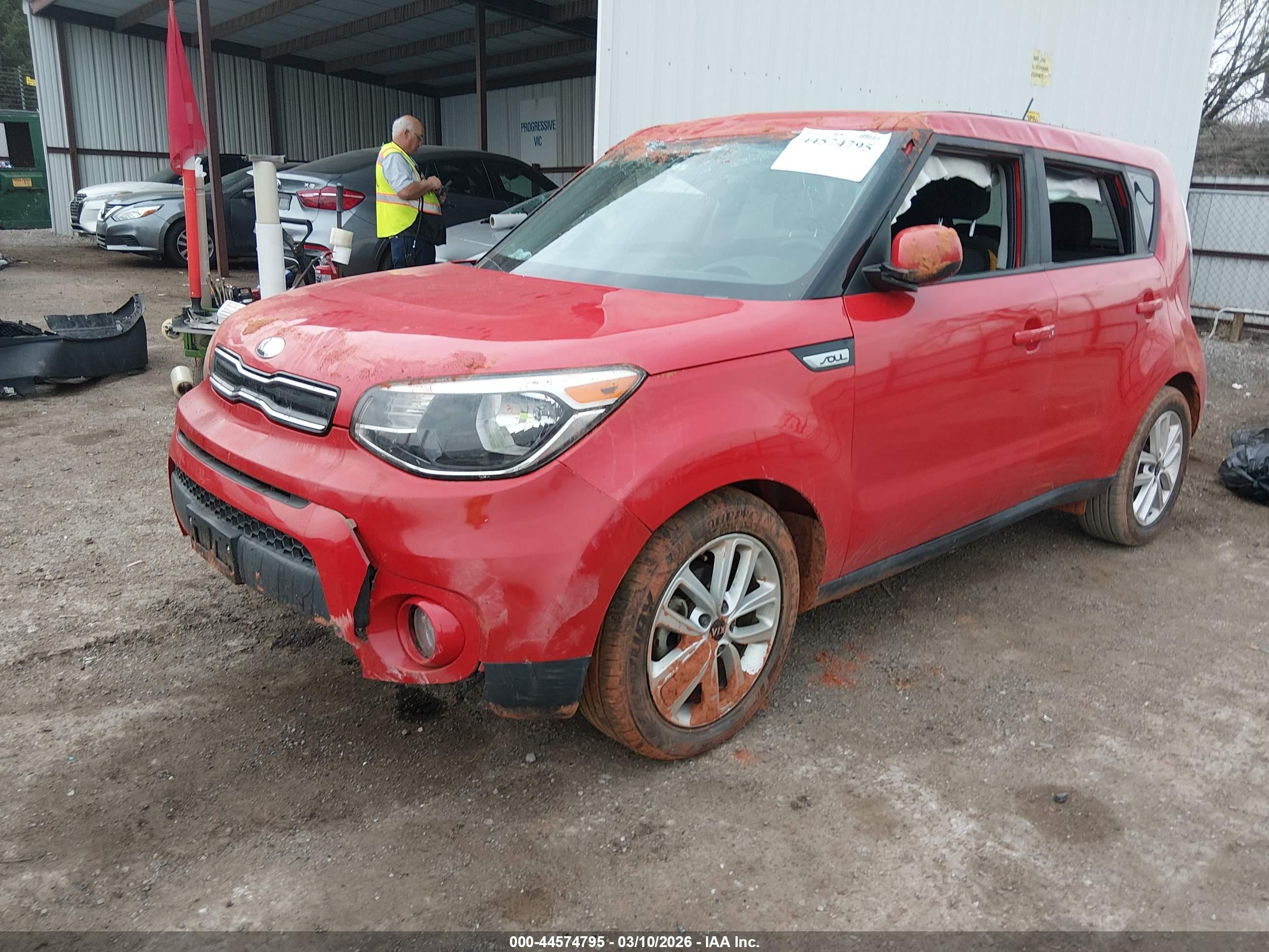 KIA SOUL image 2