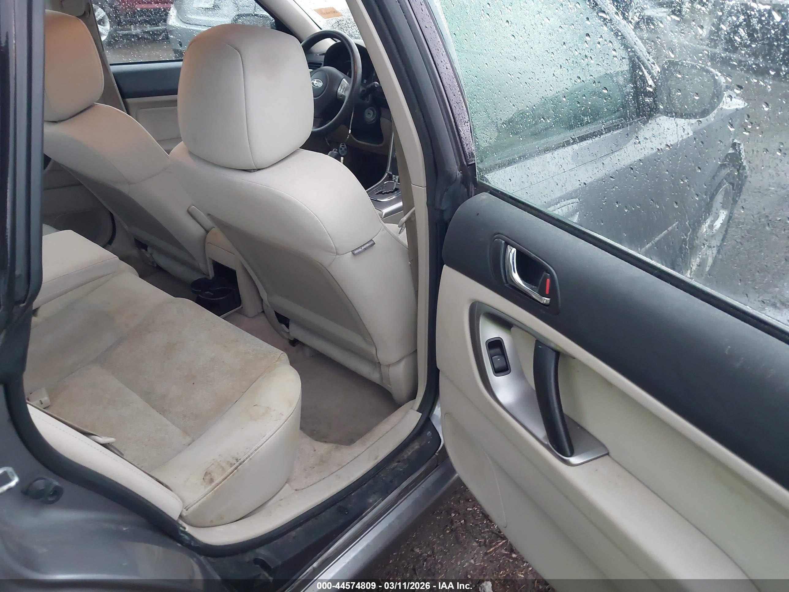 SUBARU LEGACY image 8