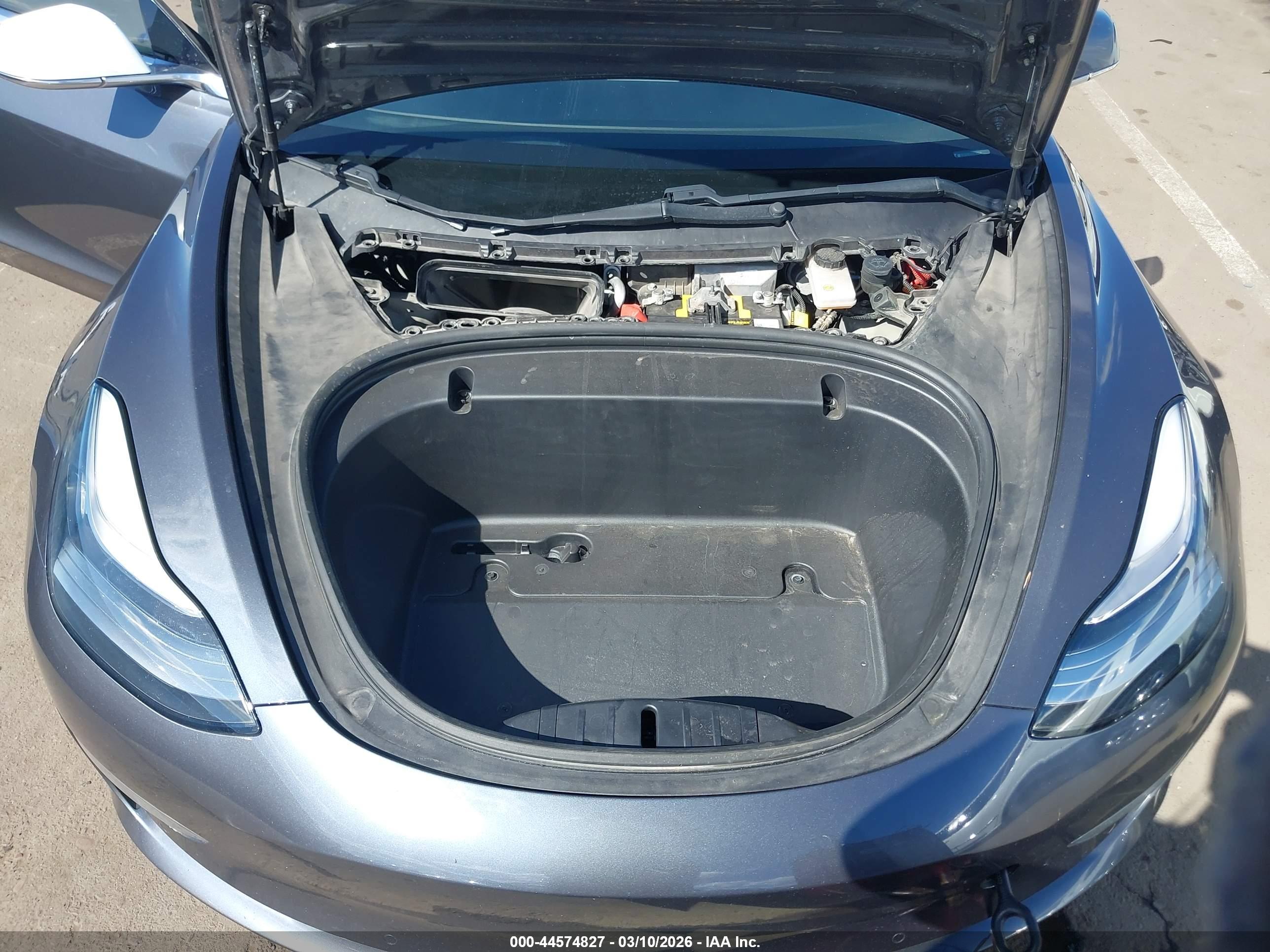 TESLA MODEL image 10