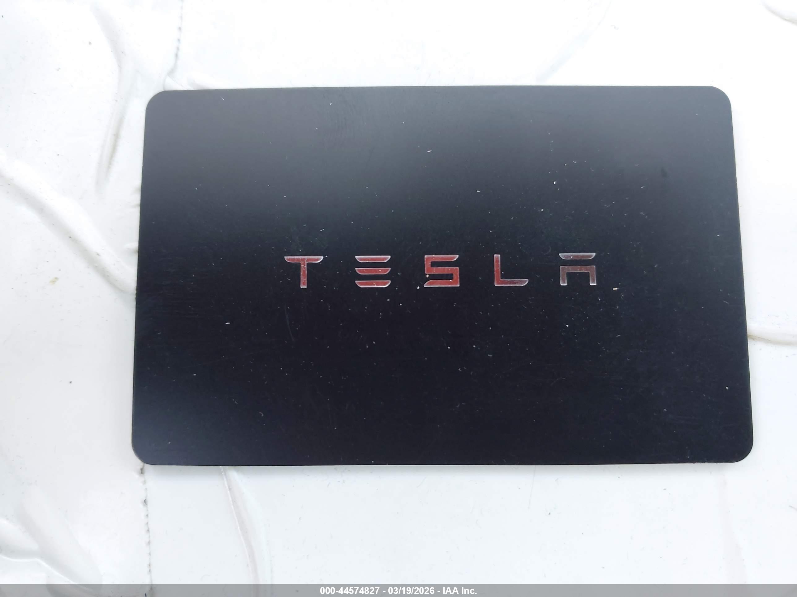 TESLA MODEL image 11