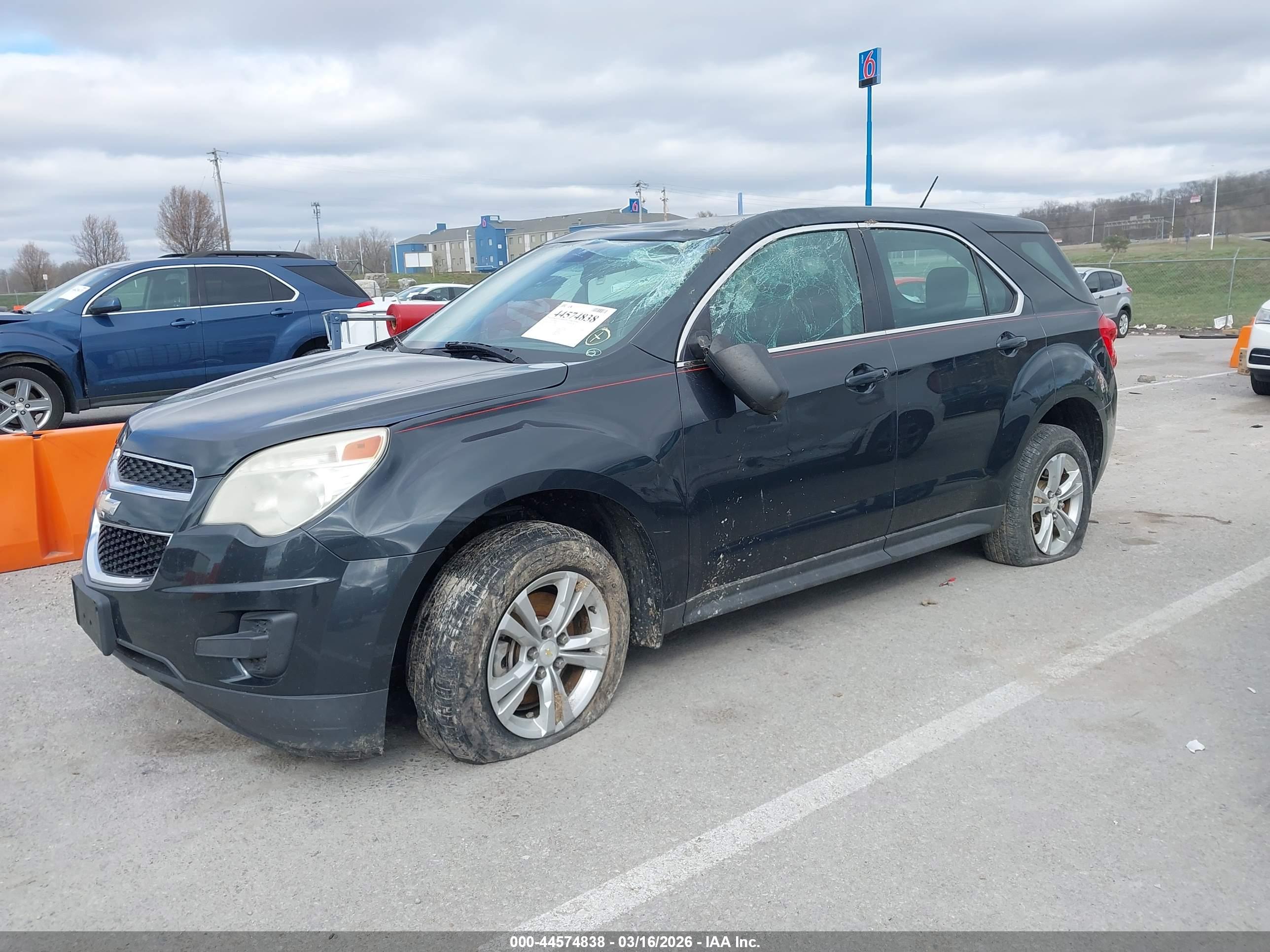 CHEVROLET EQUINOX image 2