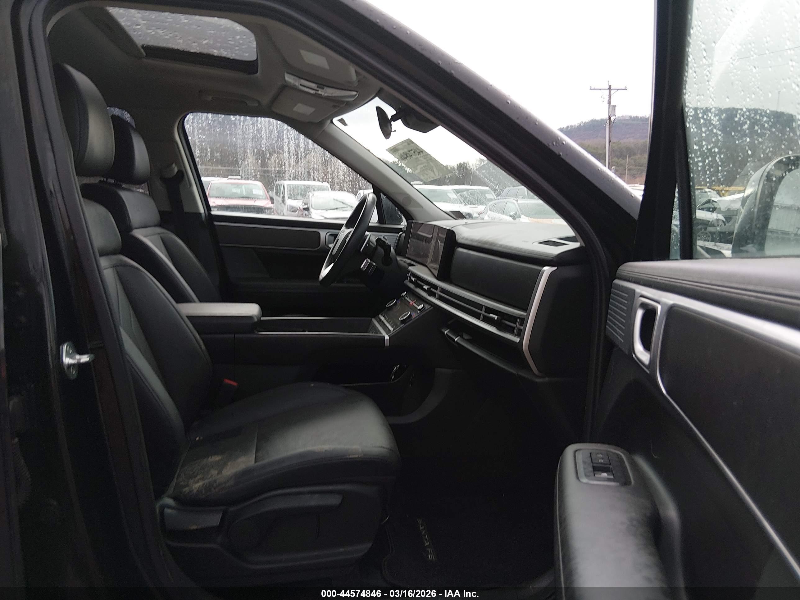 HYUNDAI SANTA image 5