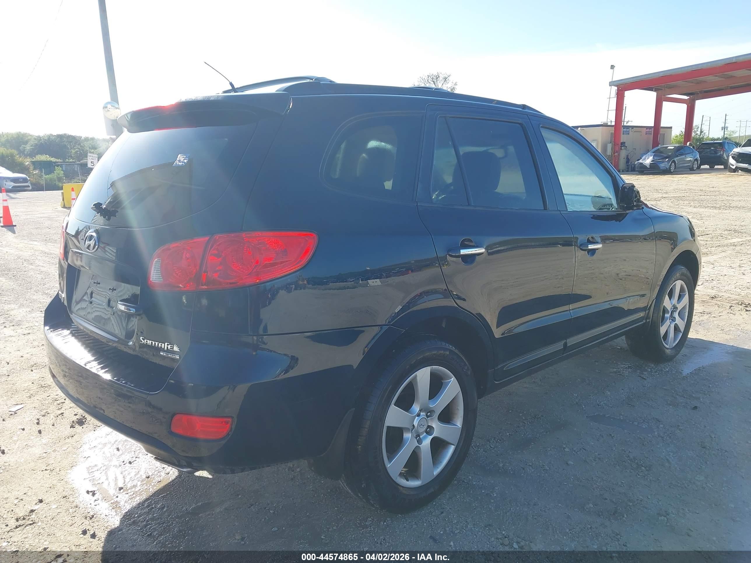 HYUNDAI SANTA image 4