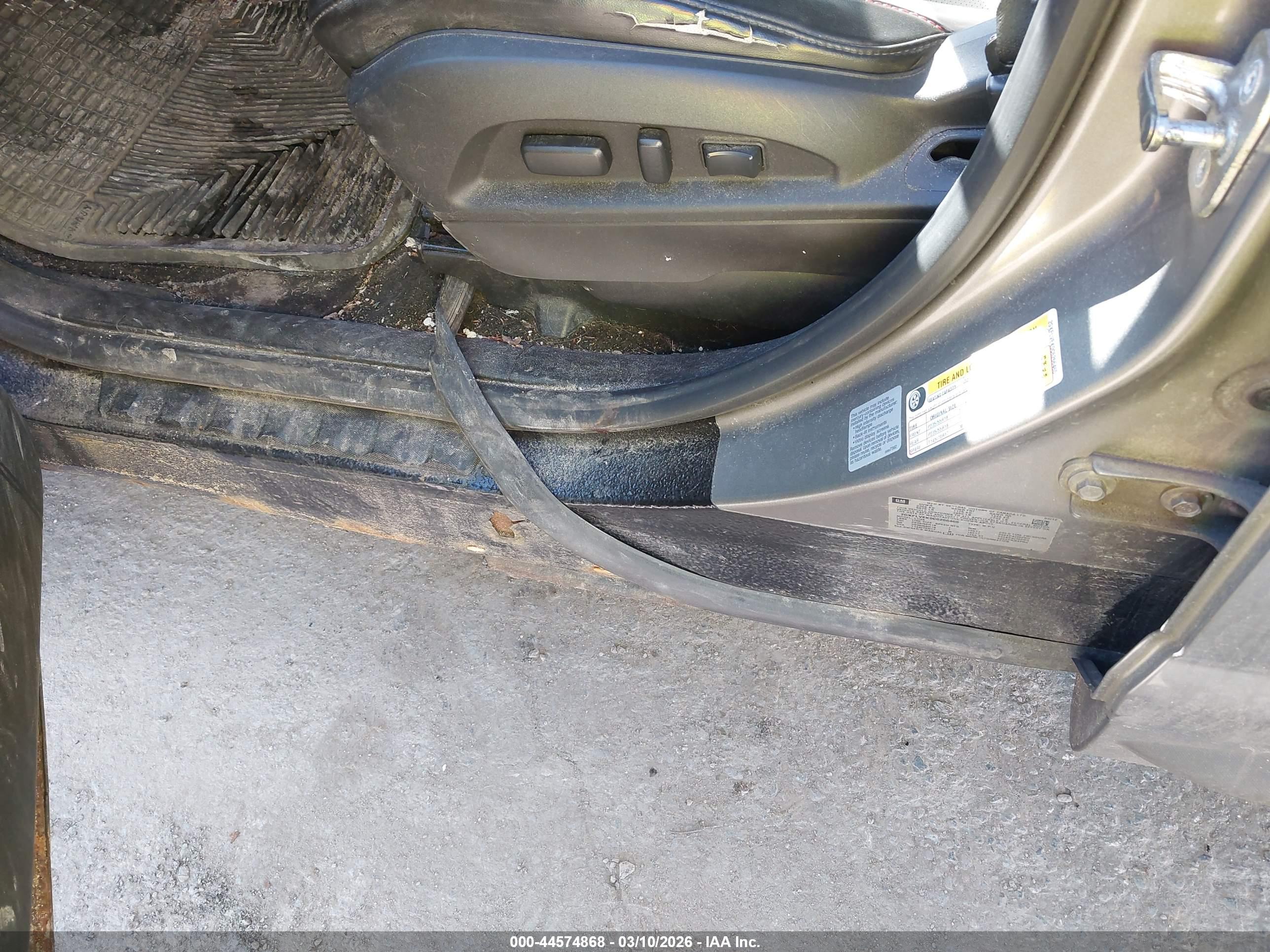 GMC TERRAIN image 6