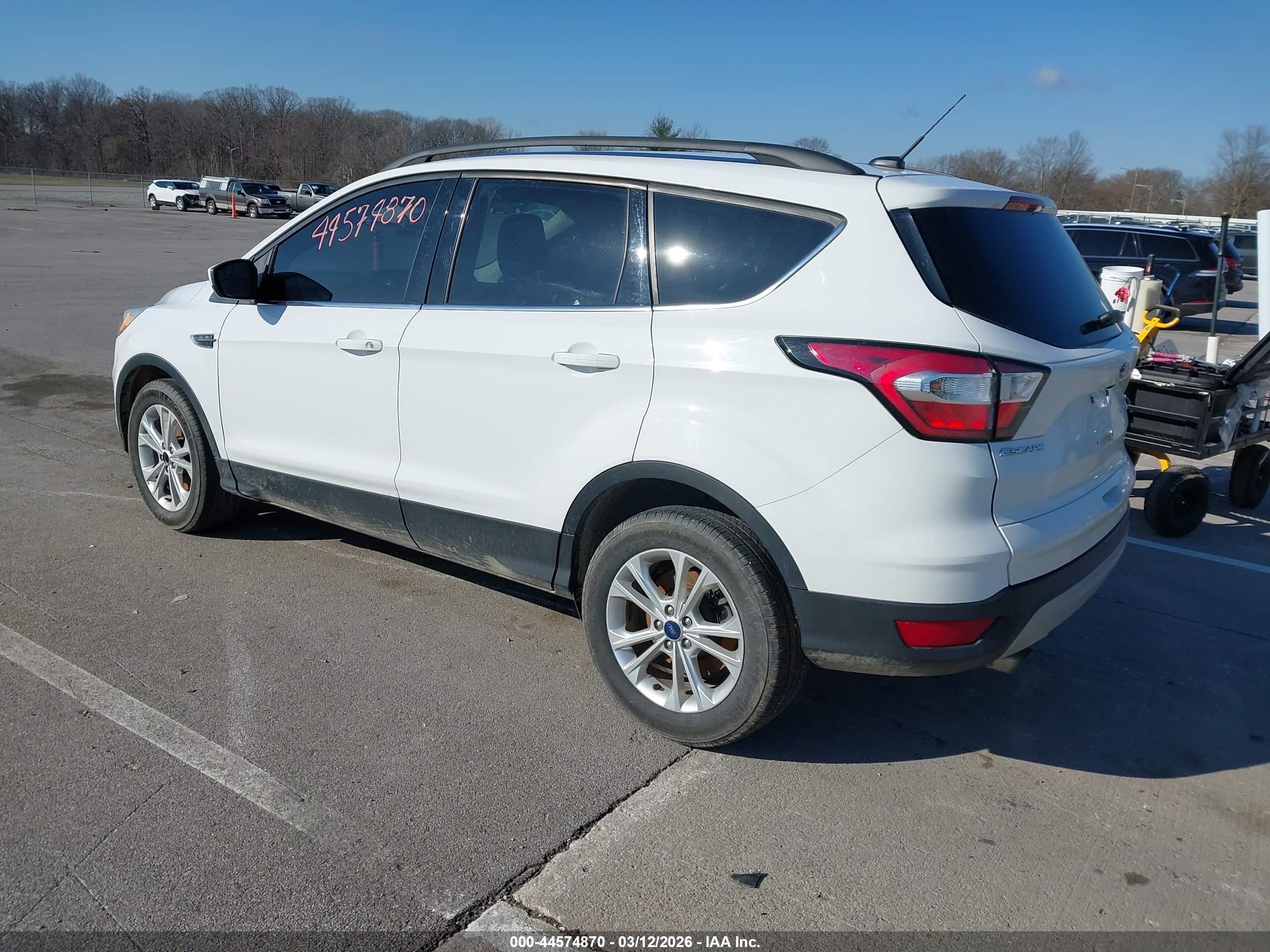 FORD ESCAPE image 3