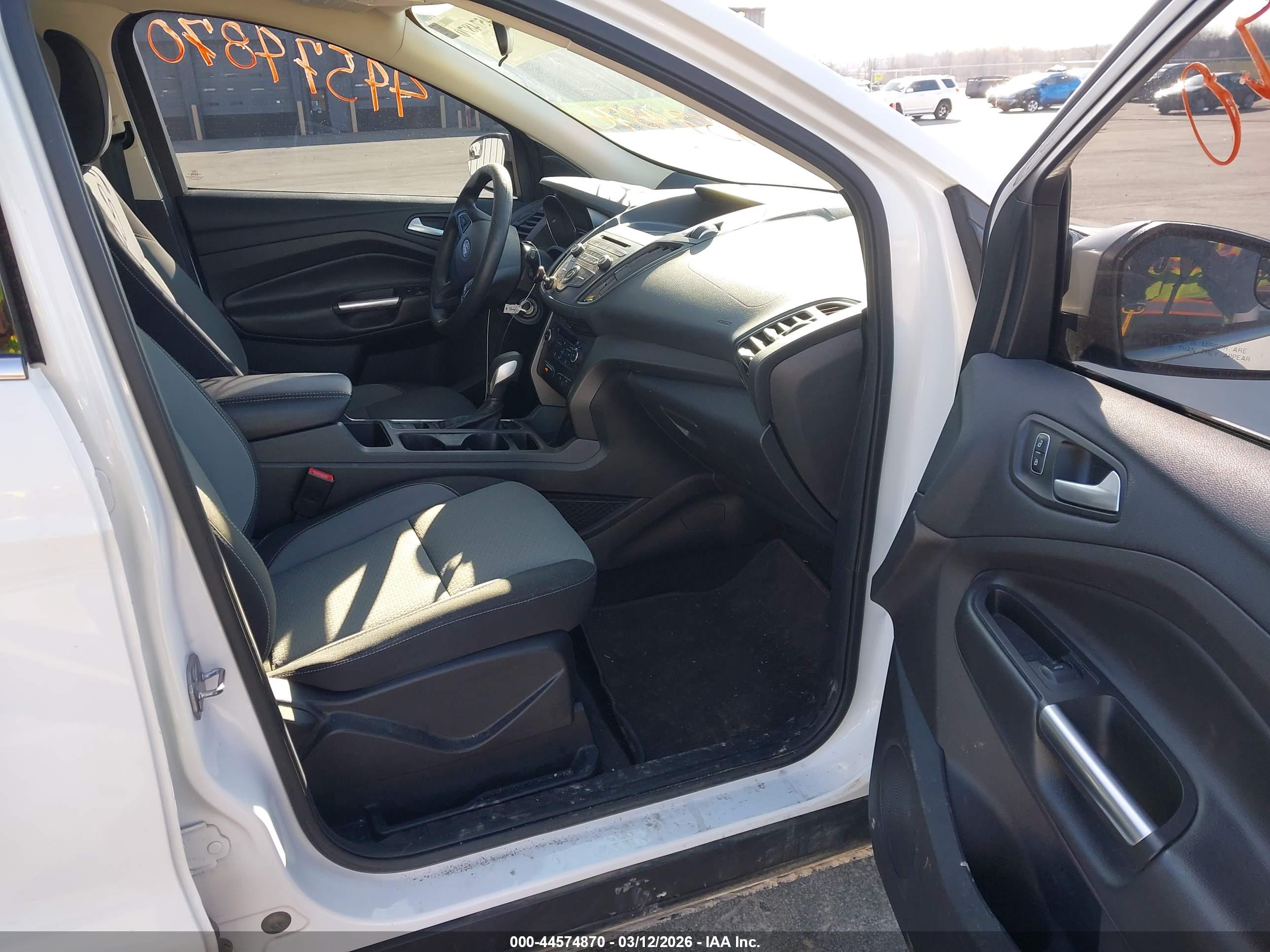 FORD ESCAPE image 5