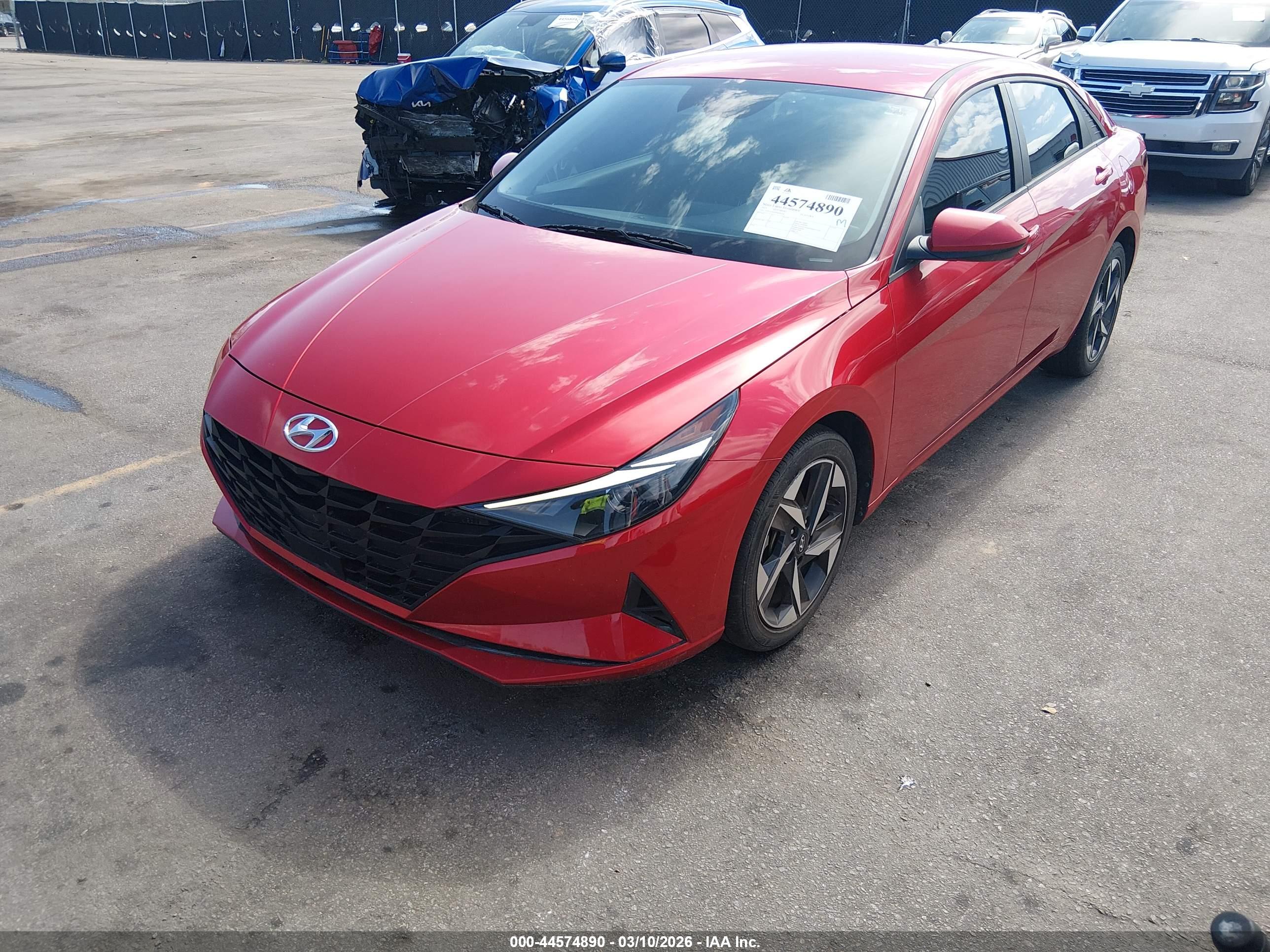 HYUNDAI ELANTRA image 2