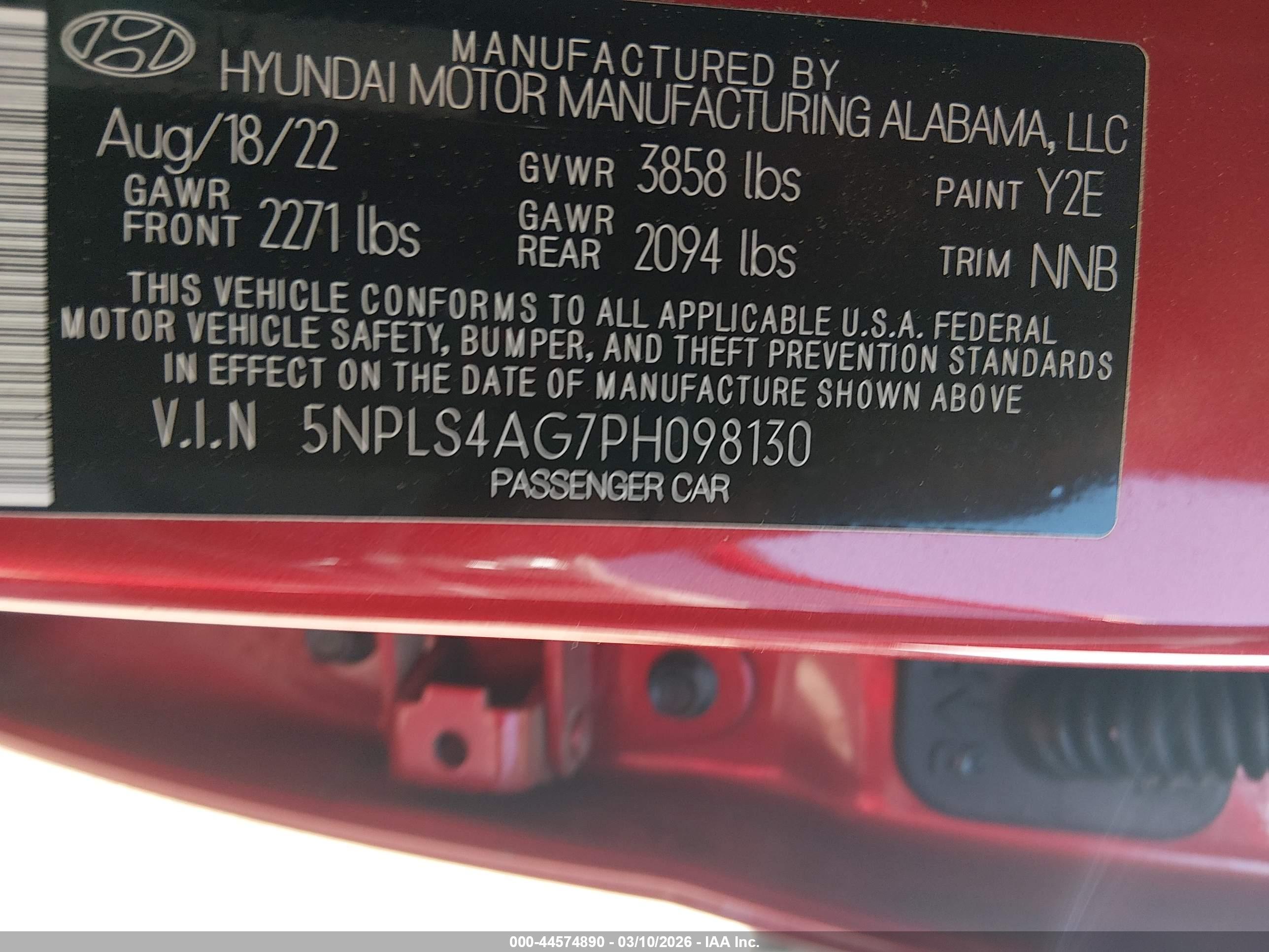 HYUNDAI ELANTRA image 9
