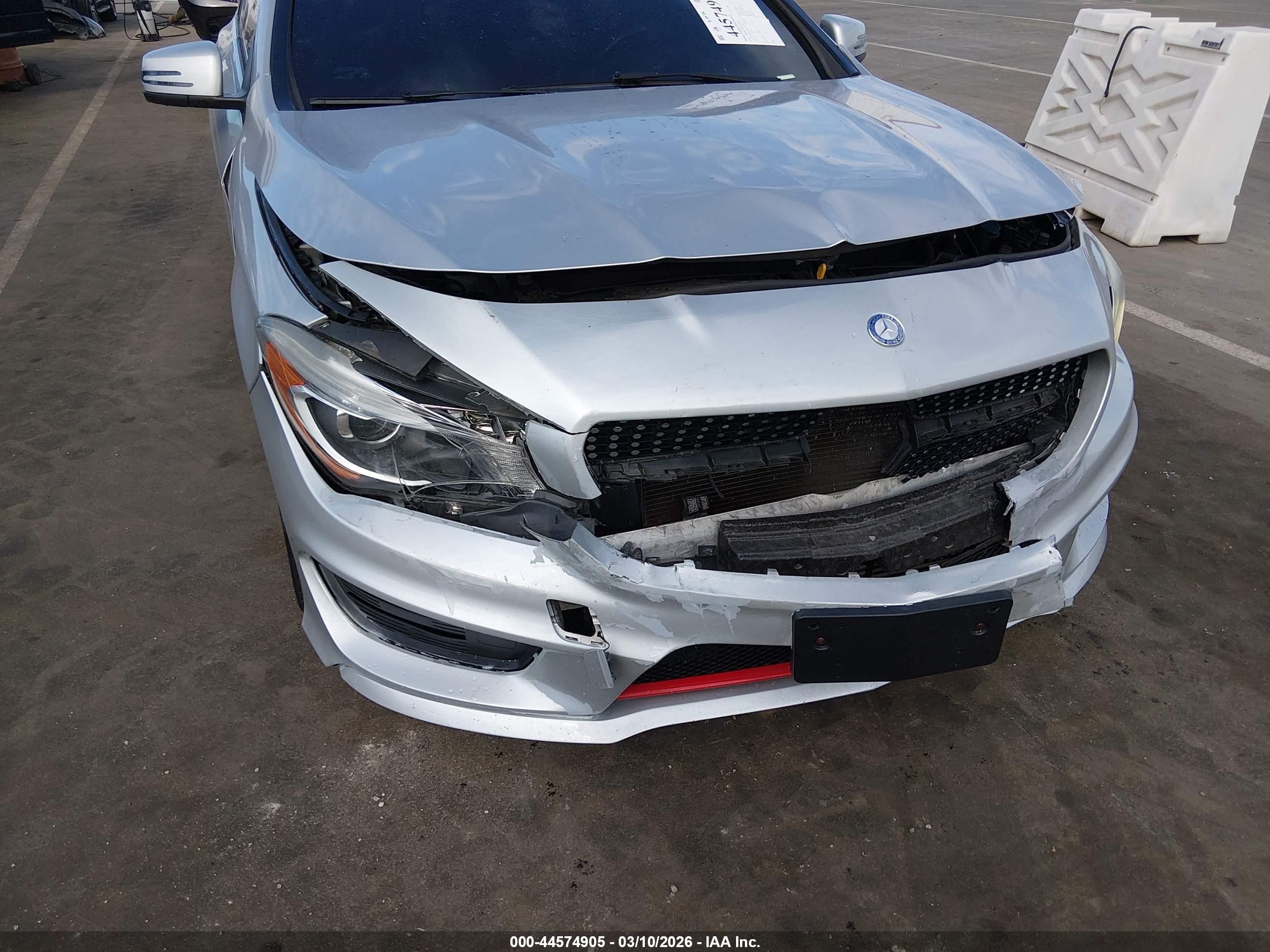 MERCEDES-BENZ CLA image 6