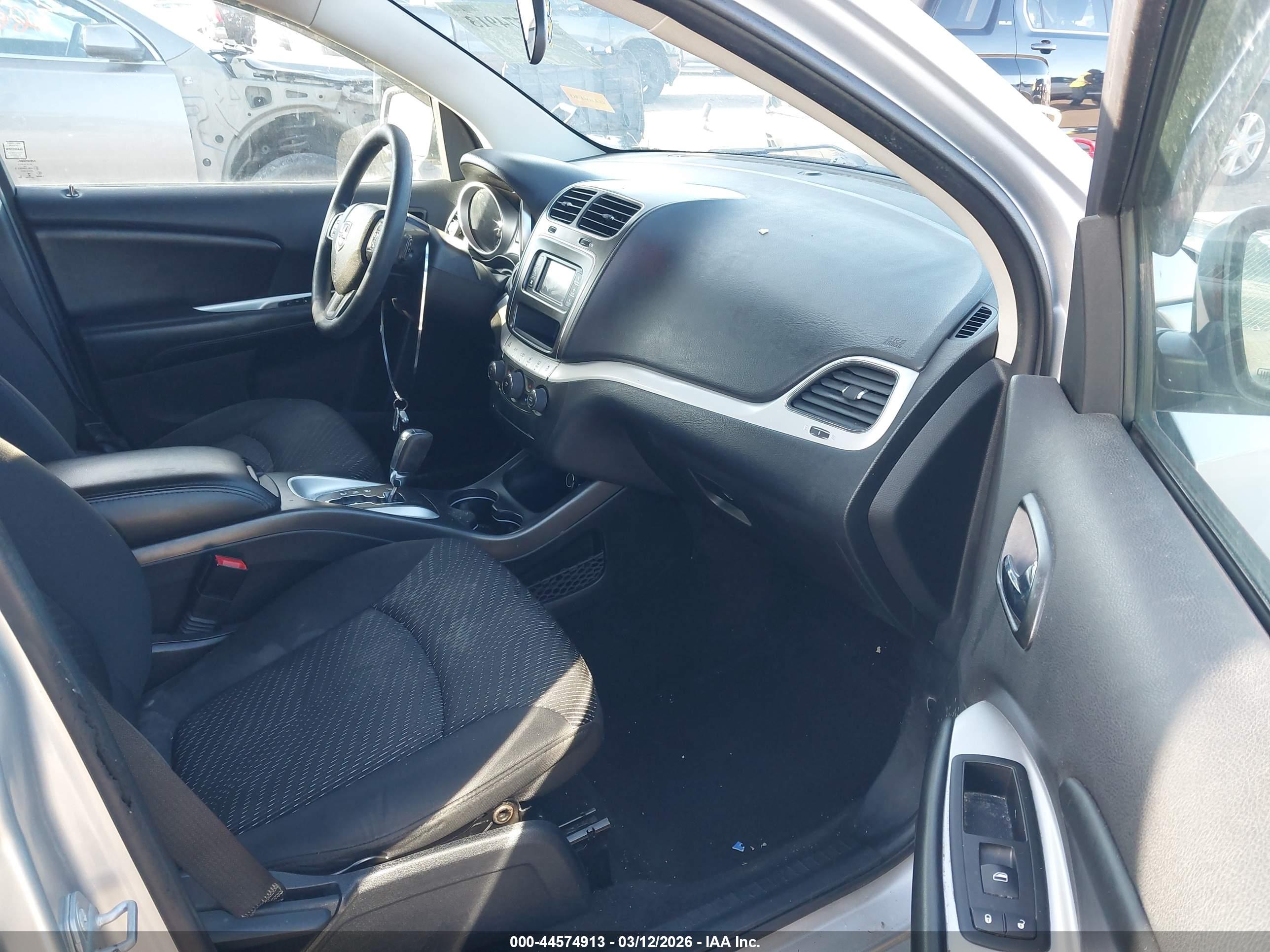 DODGE JOURNEY image 5
