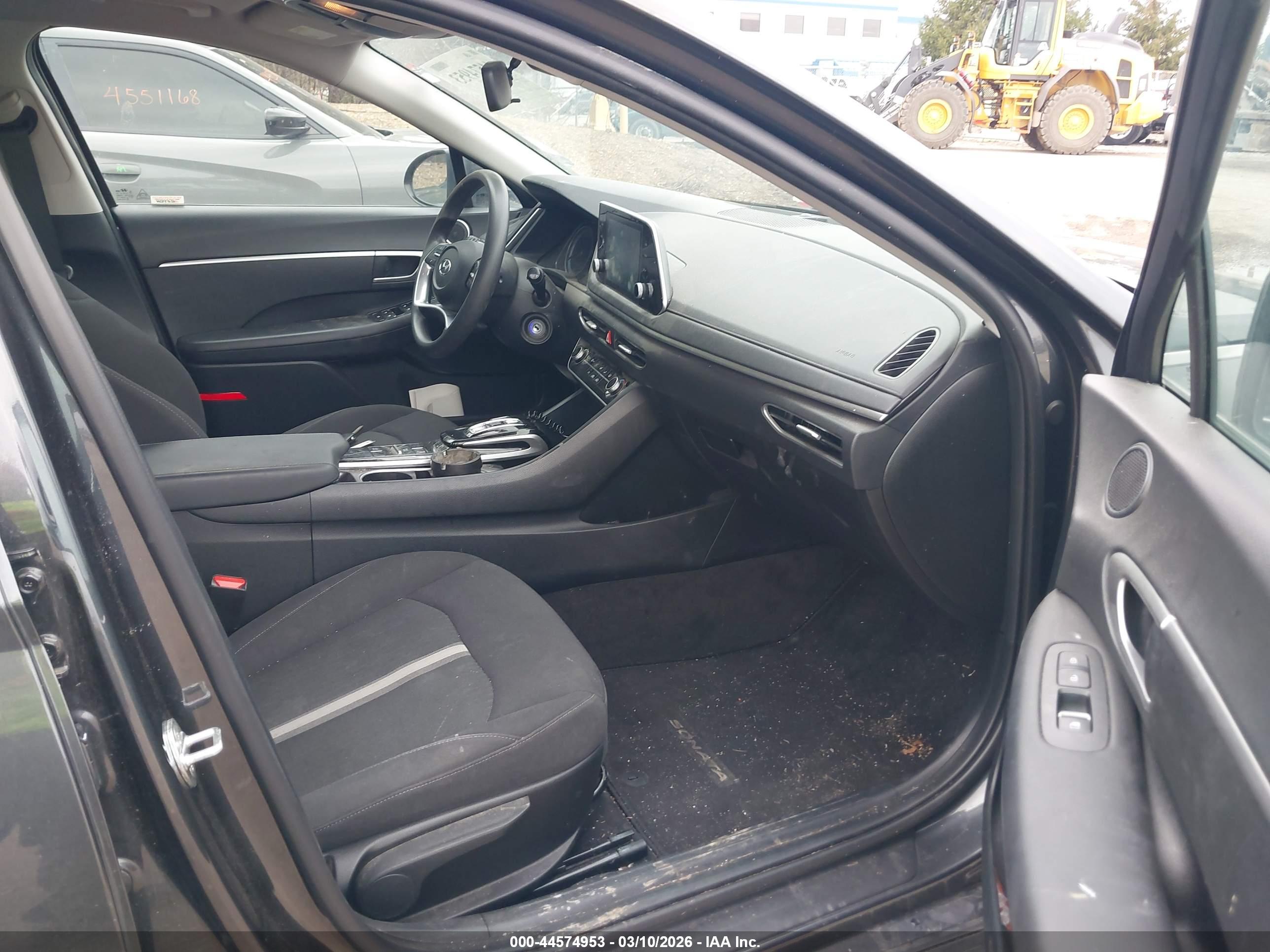 HYUNDAI SONATA image 5