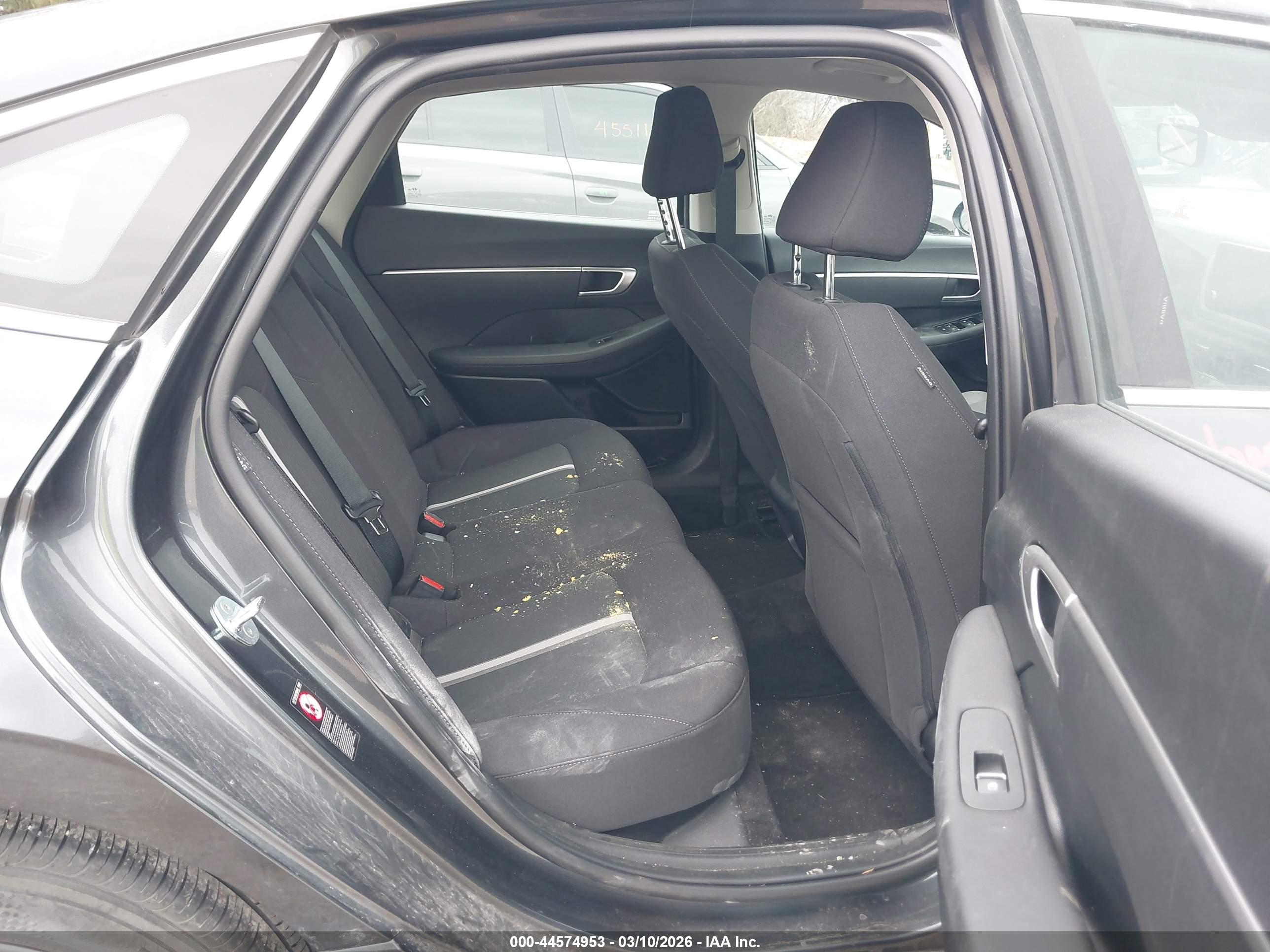 HYUNDAI SONATA image 8