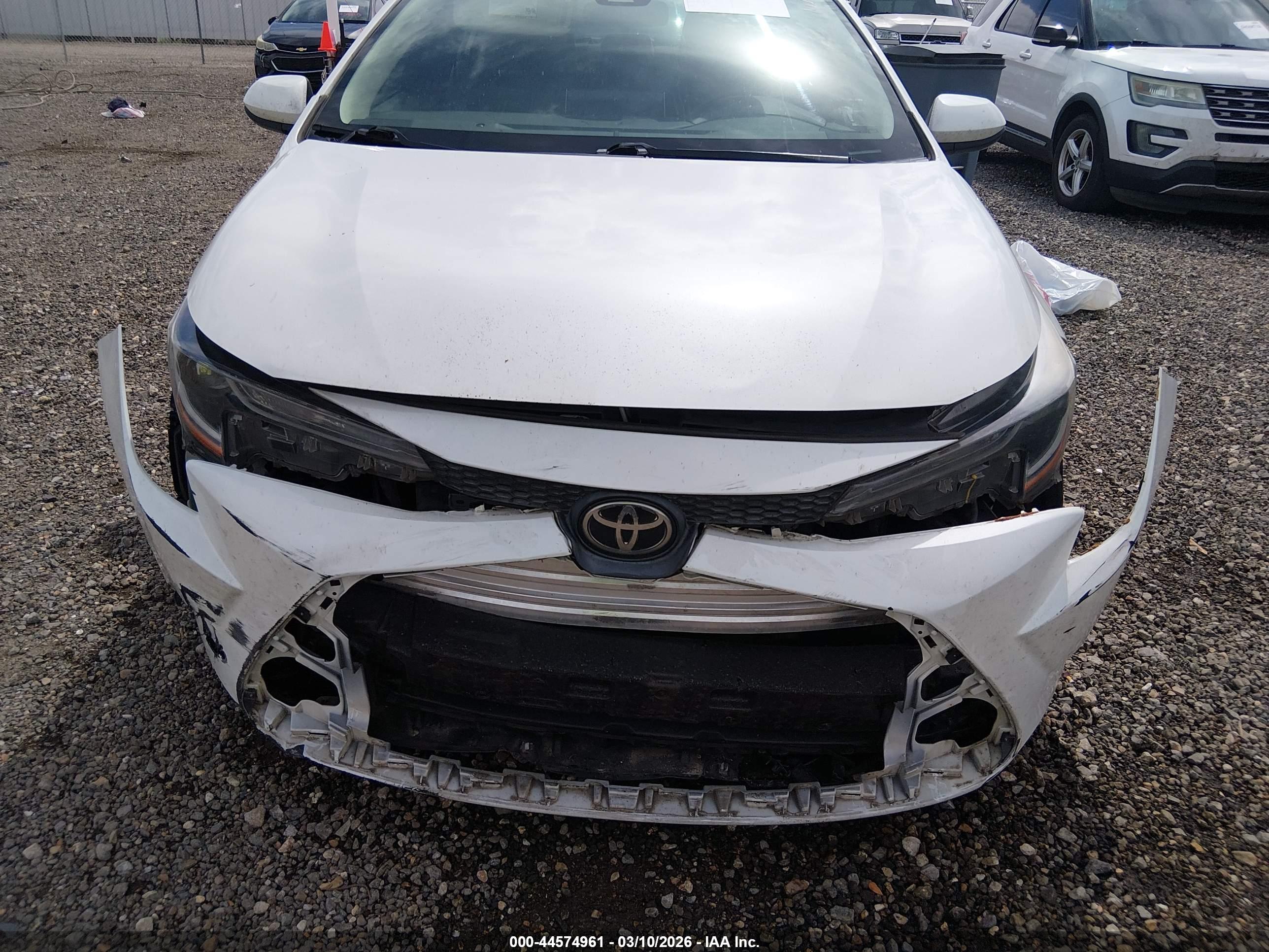 TOYOTA COROLLA image 6