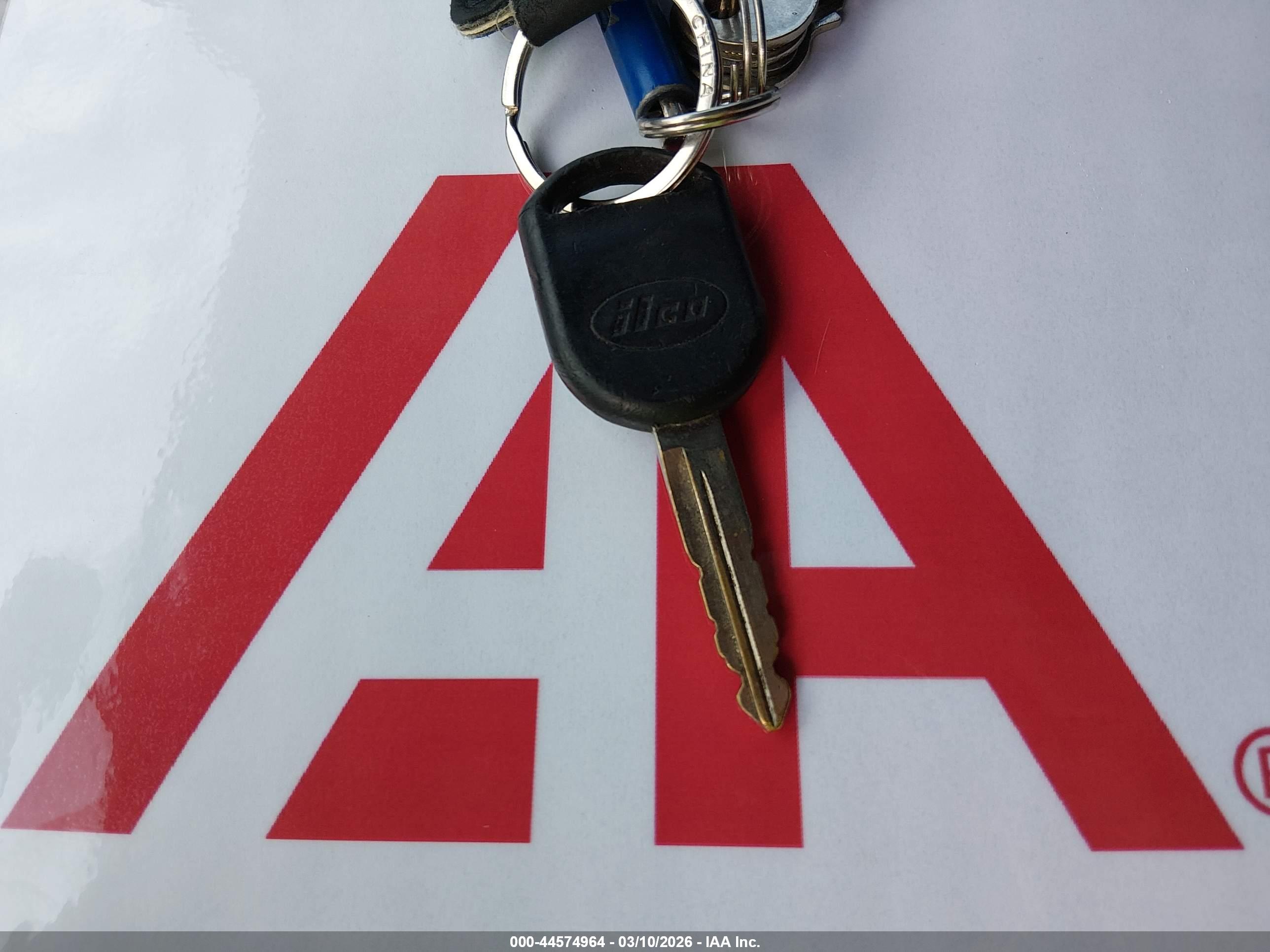 FORD ESCAPE image 11
