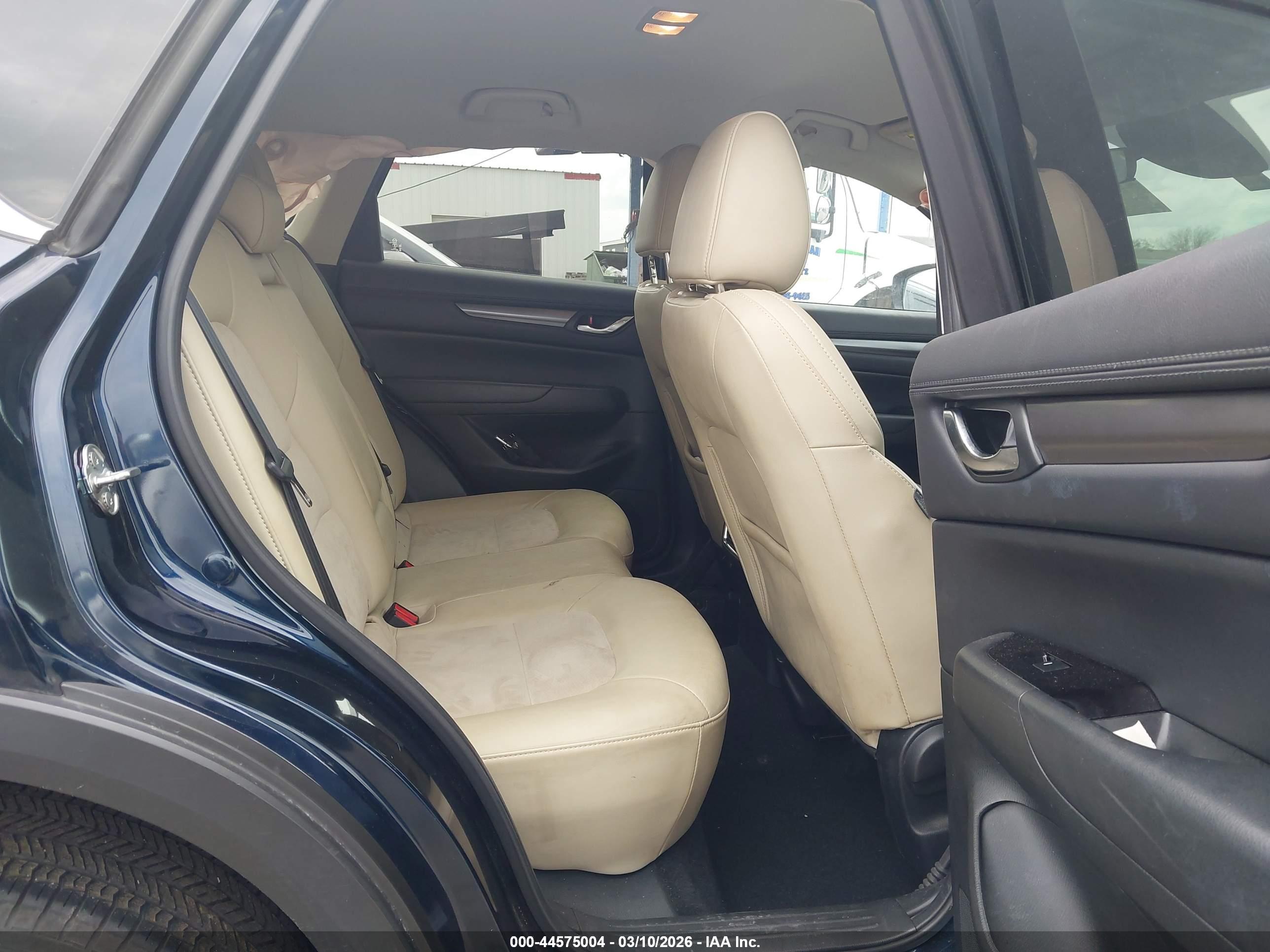 MAZDA CX-5 image 8