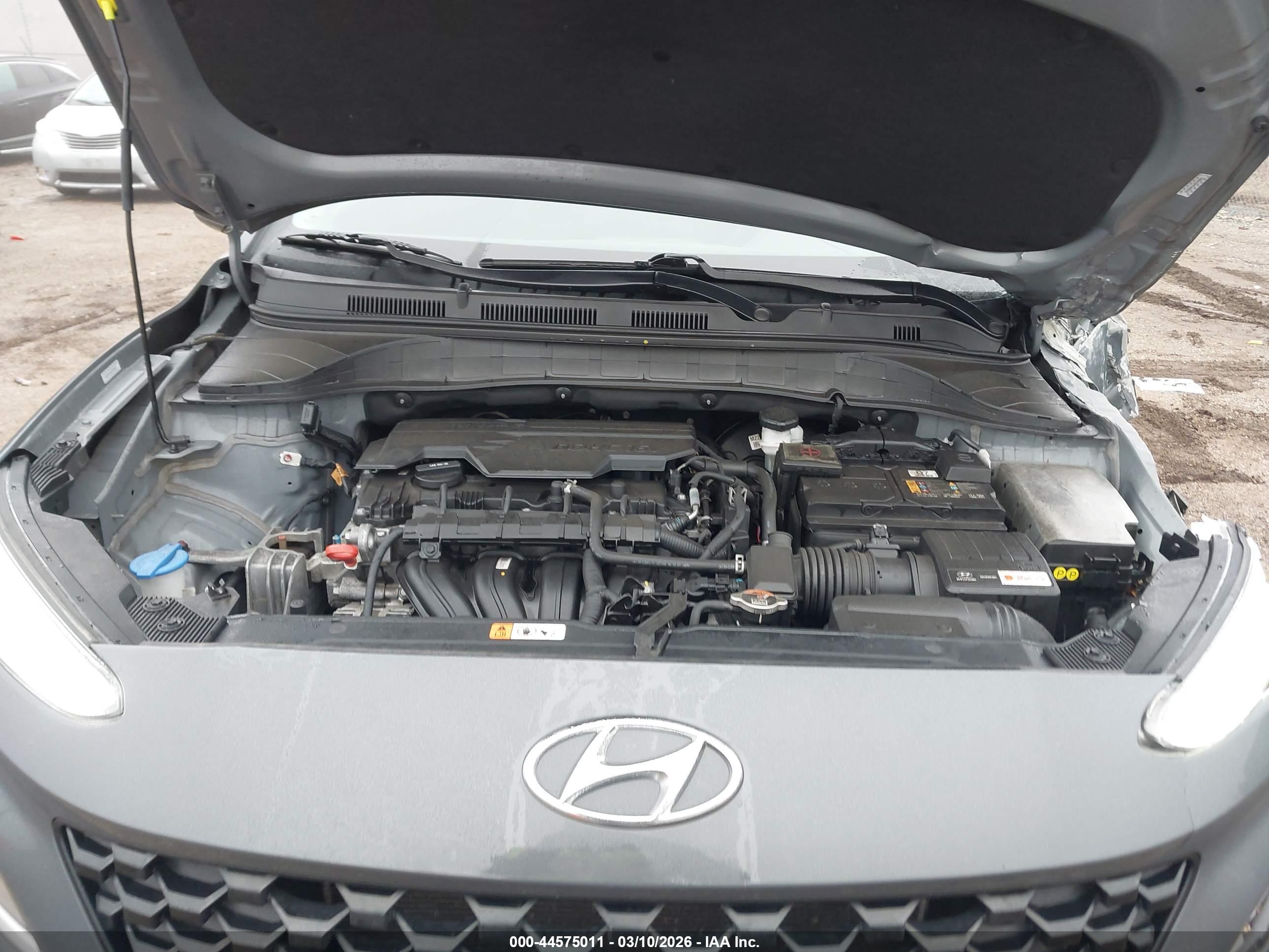 HYUNDAI KONA image 10