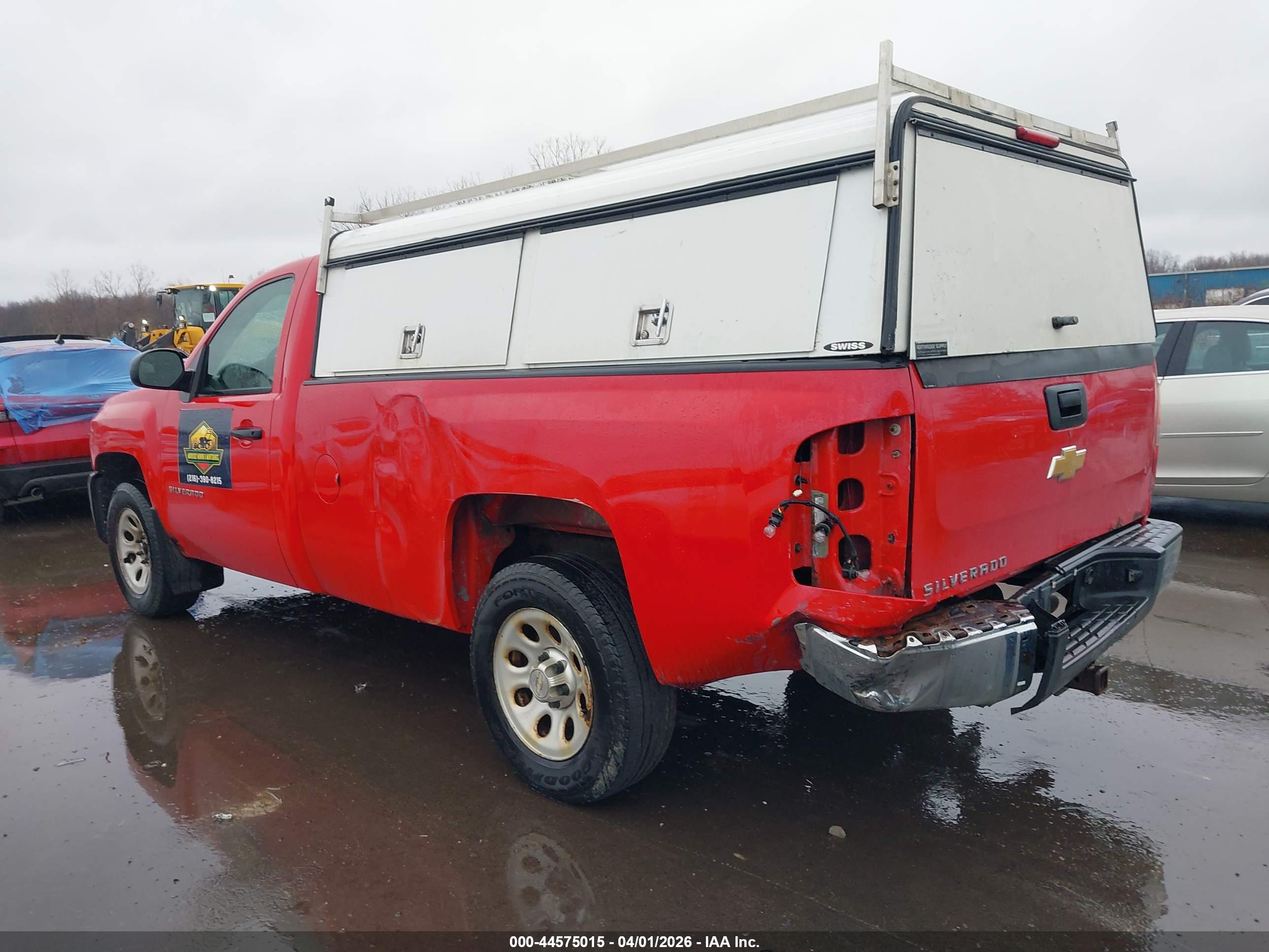 CHEVROLET SILVERADO image 6