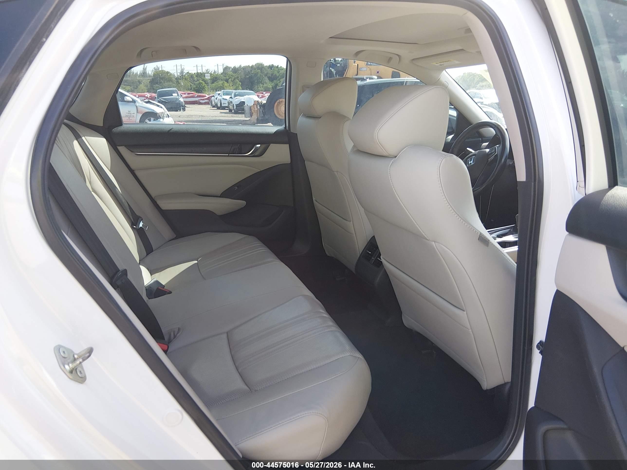 HONDA ACCORD image 8