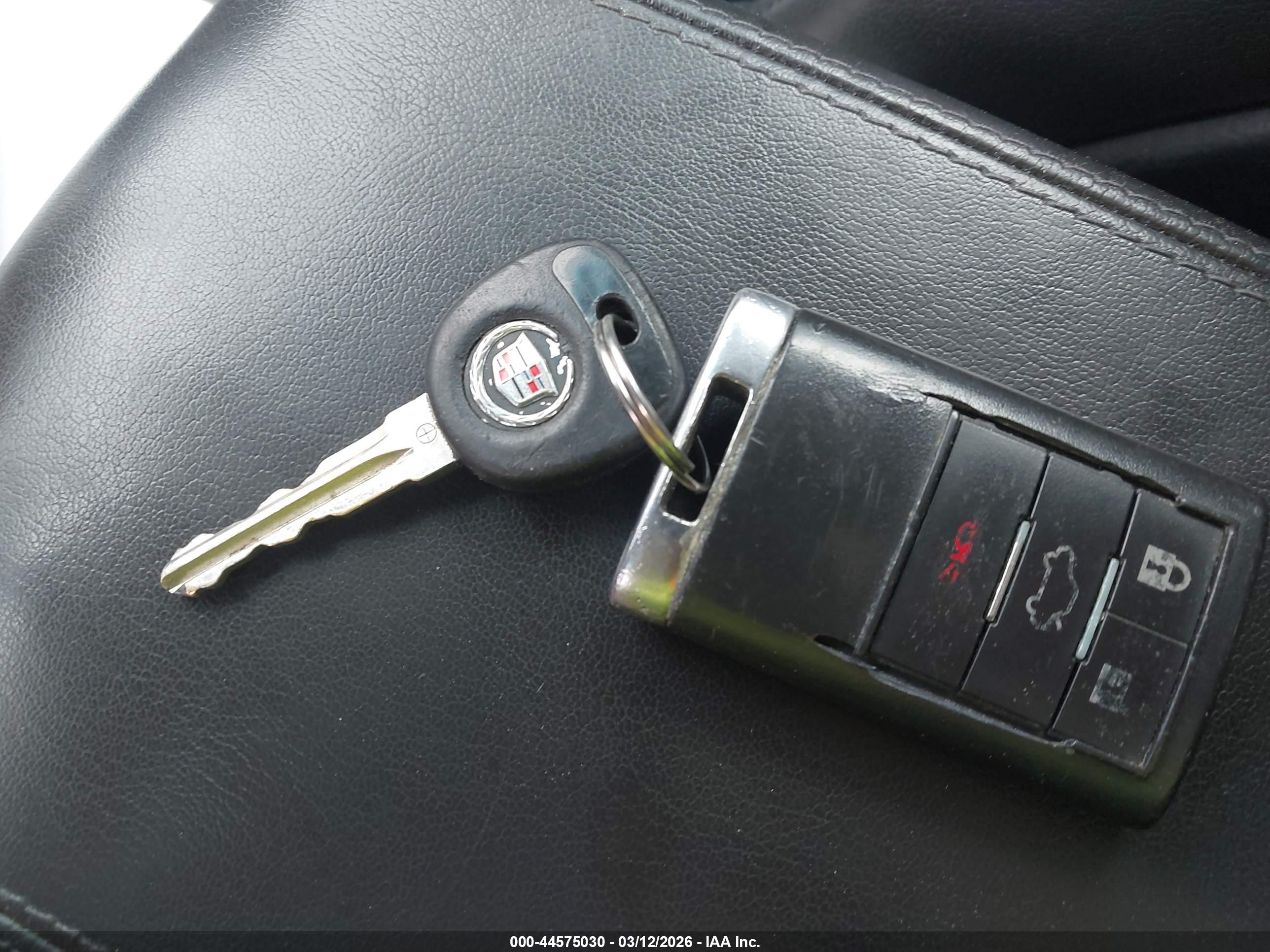CADILLAC CTS image 11
