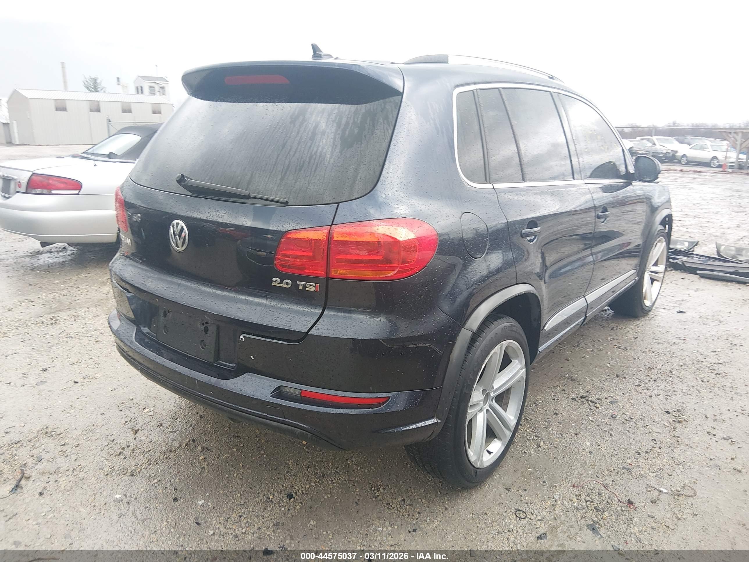 VOLKSWAGEN TIGUAN image 4