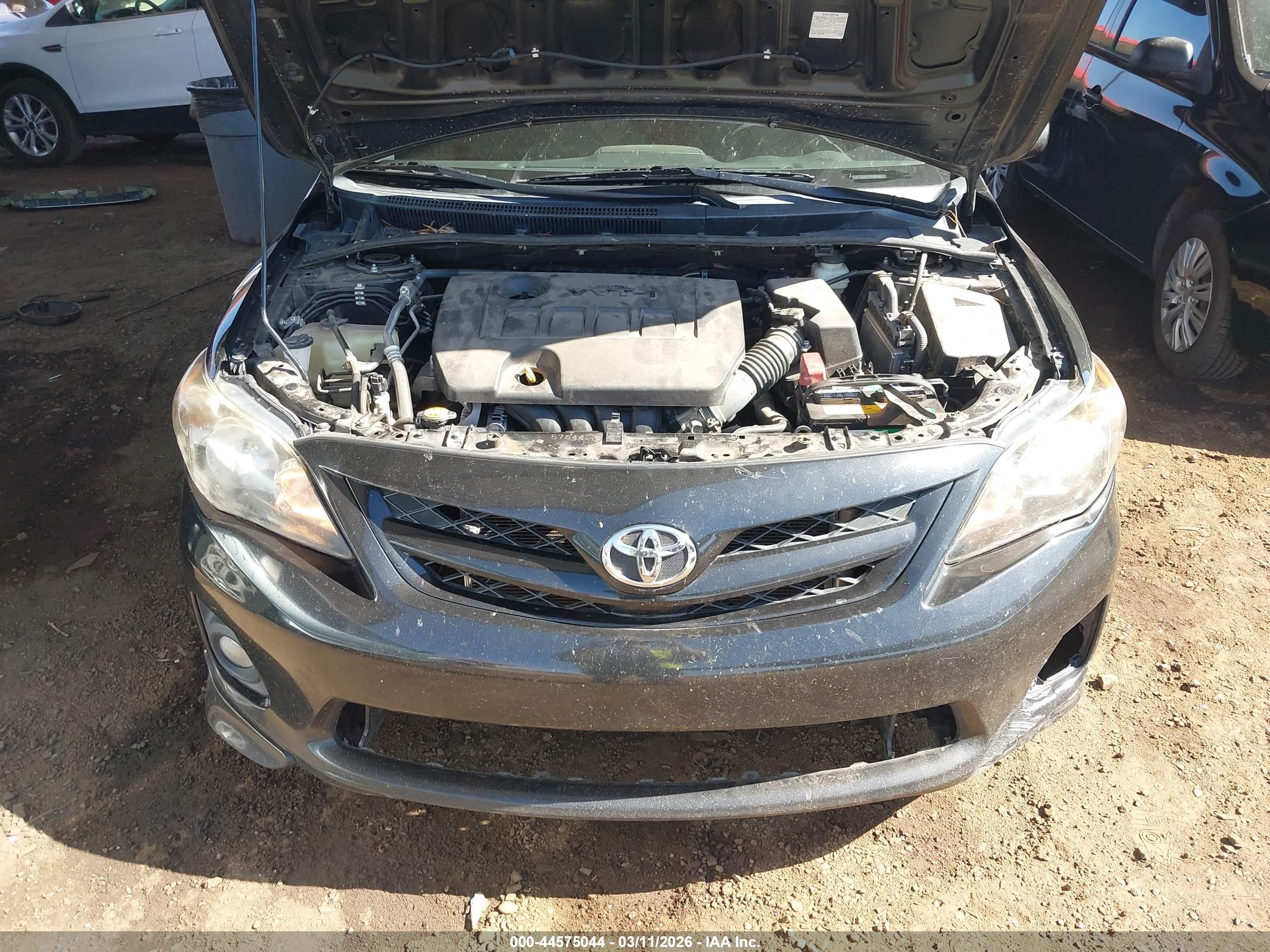 TOYOTA COROLLA image 10