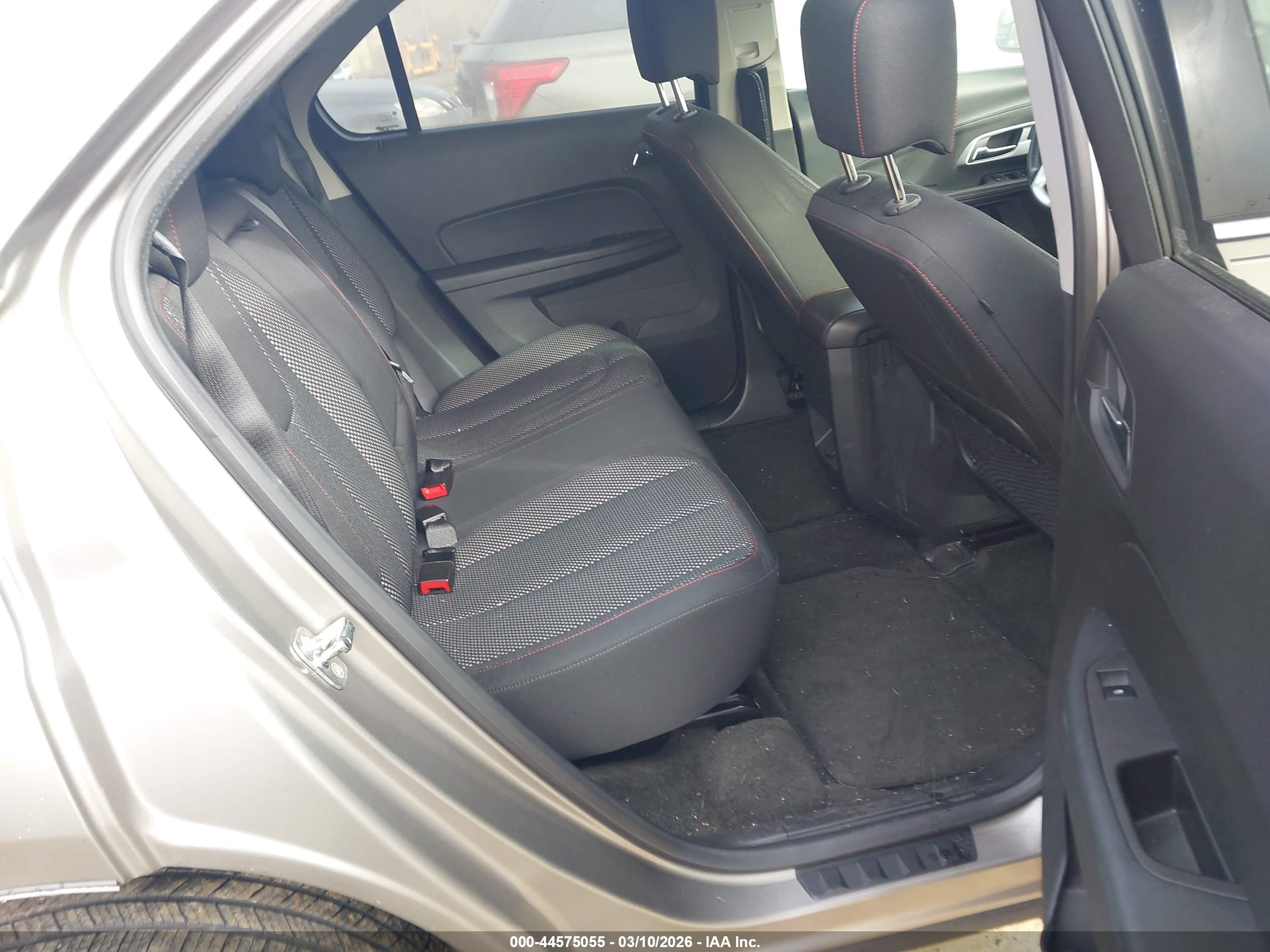 CHEVROLET EQUINOX image 8
