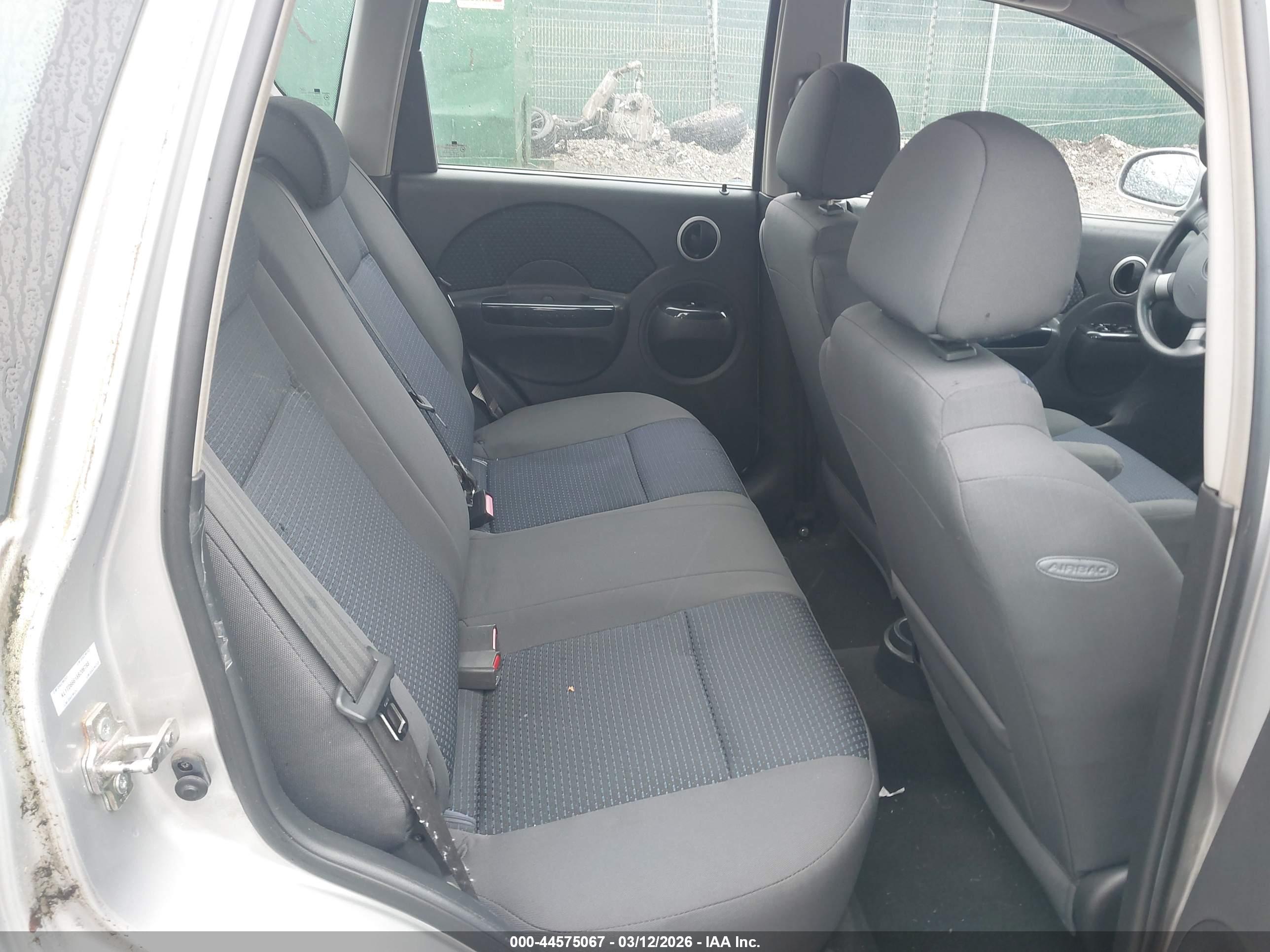 CHEVROLET AVEO image 8