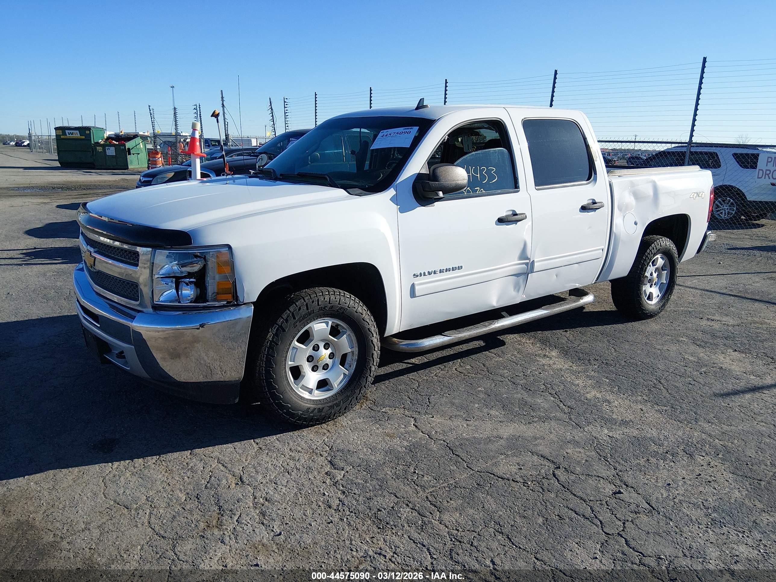 CHEVROLET SILVERADO image 2