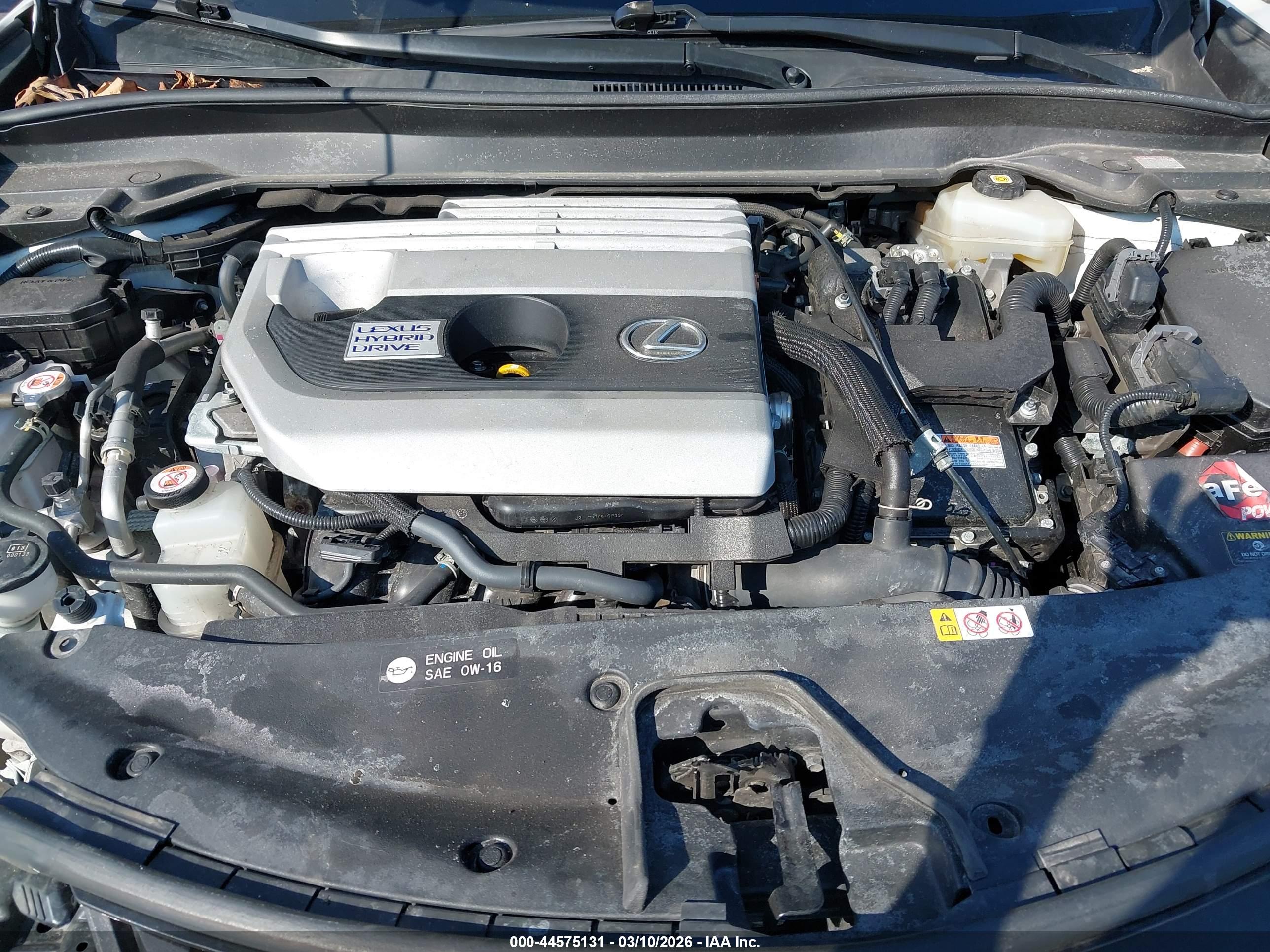 LEXUS UX image 10
